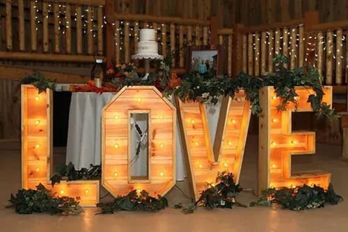 LOVE_Marquee_Letters_0.jpg