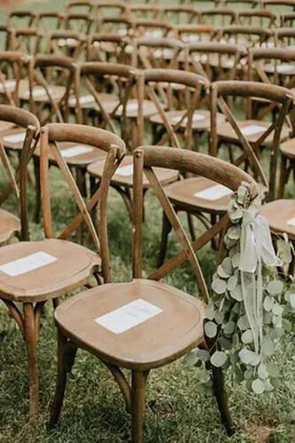 Wood_Crossback_Chair_0.jpg