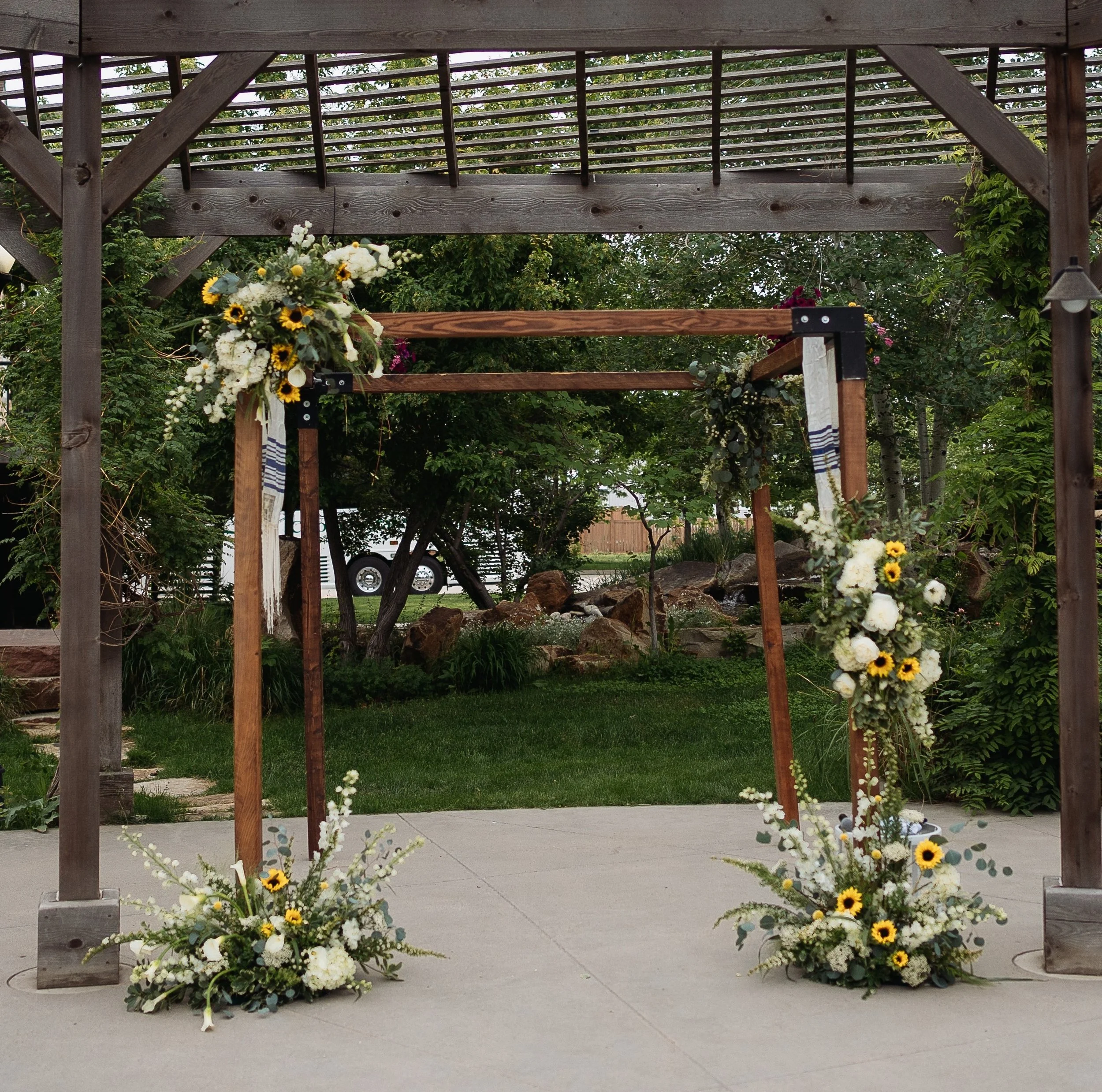 BlueCanoePhotographyT&AWedding-351.jpg
