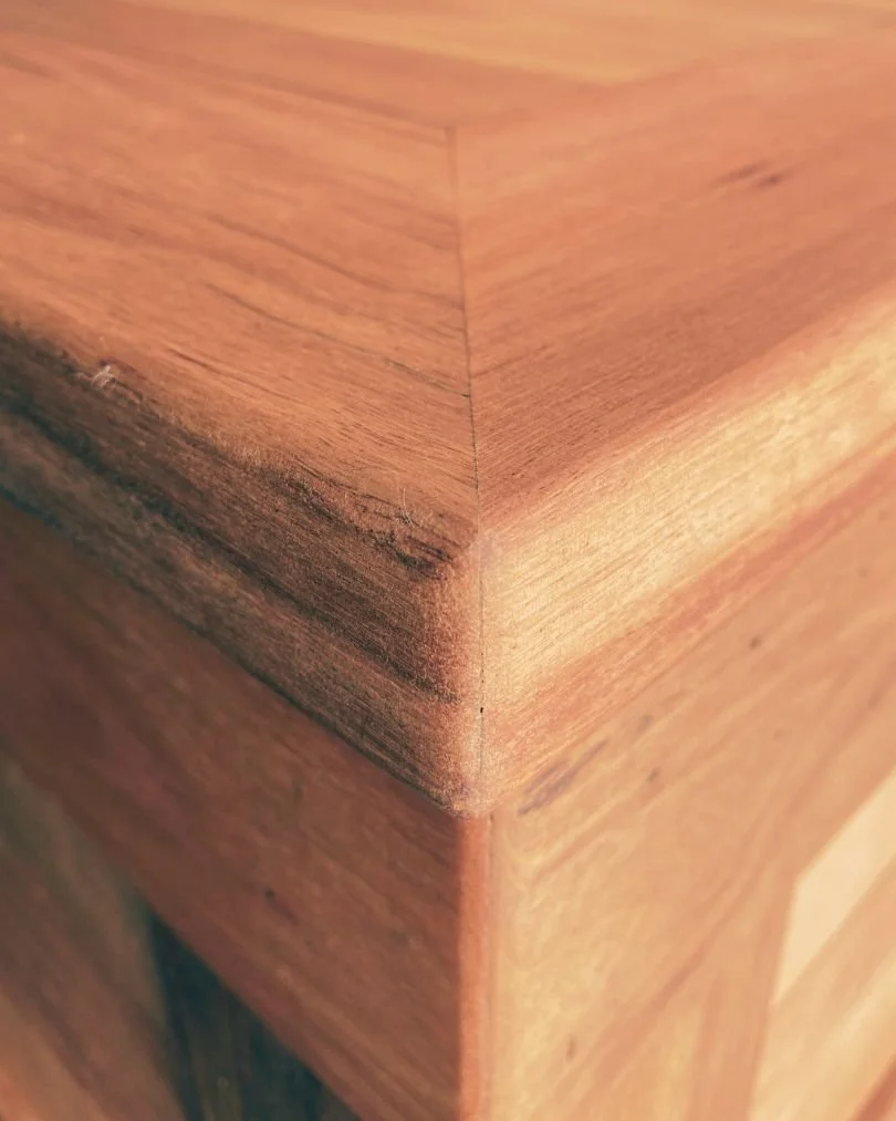 Waratah casket corner detail