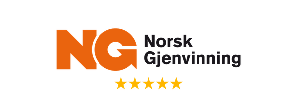 Logo for Norsk Gjenvinning as med svart bakgrunn, grønn tekst, og fem stjerner.