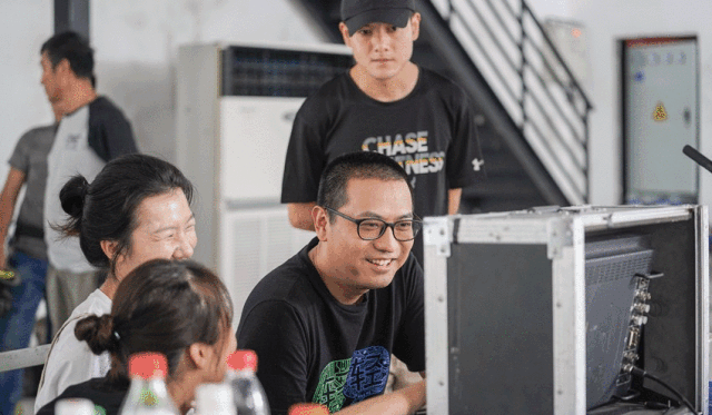 0ad8bd2794194a9dae02c82310225156-ezgif.com-speed (1).gif