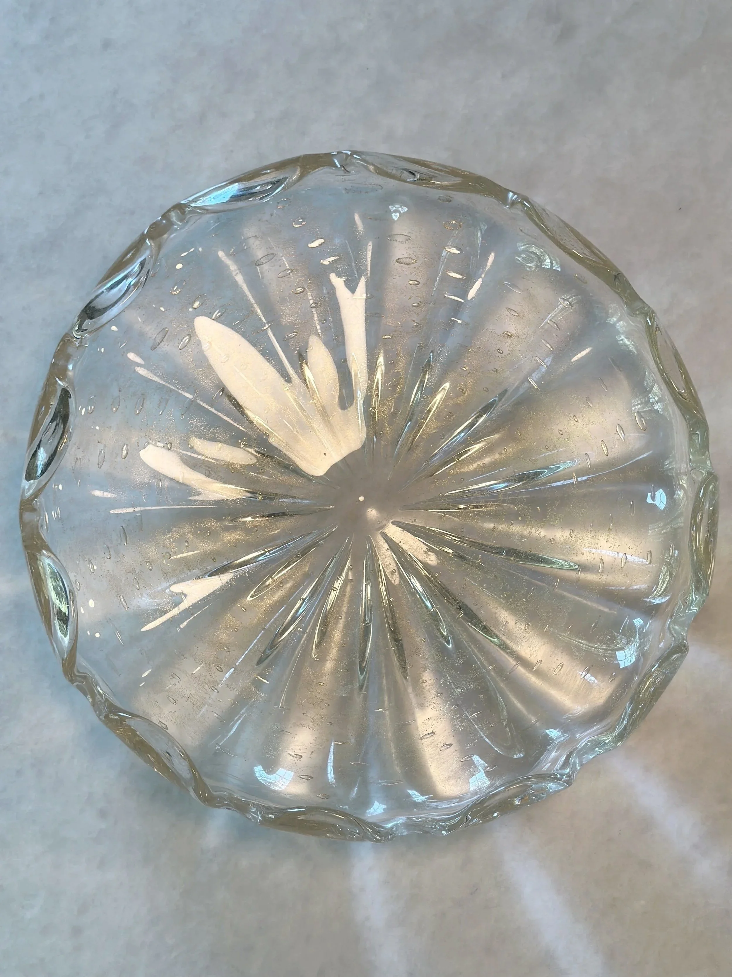 VINTAGE LARGE MURANO GOLD LEAF GLASS BOWL (15 INCH DIAMETER)