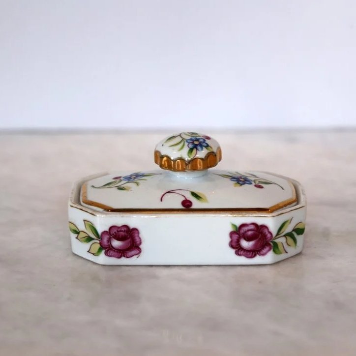 SEVRES PORCELAIN TRINKET BOX