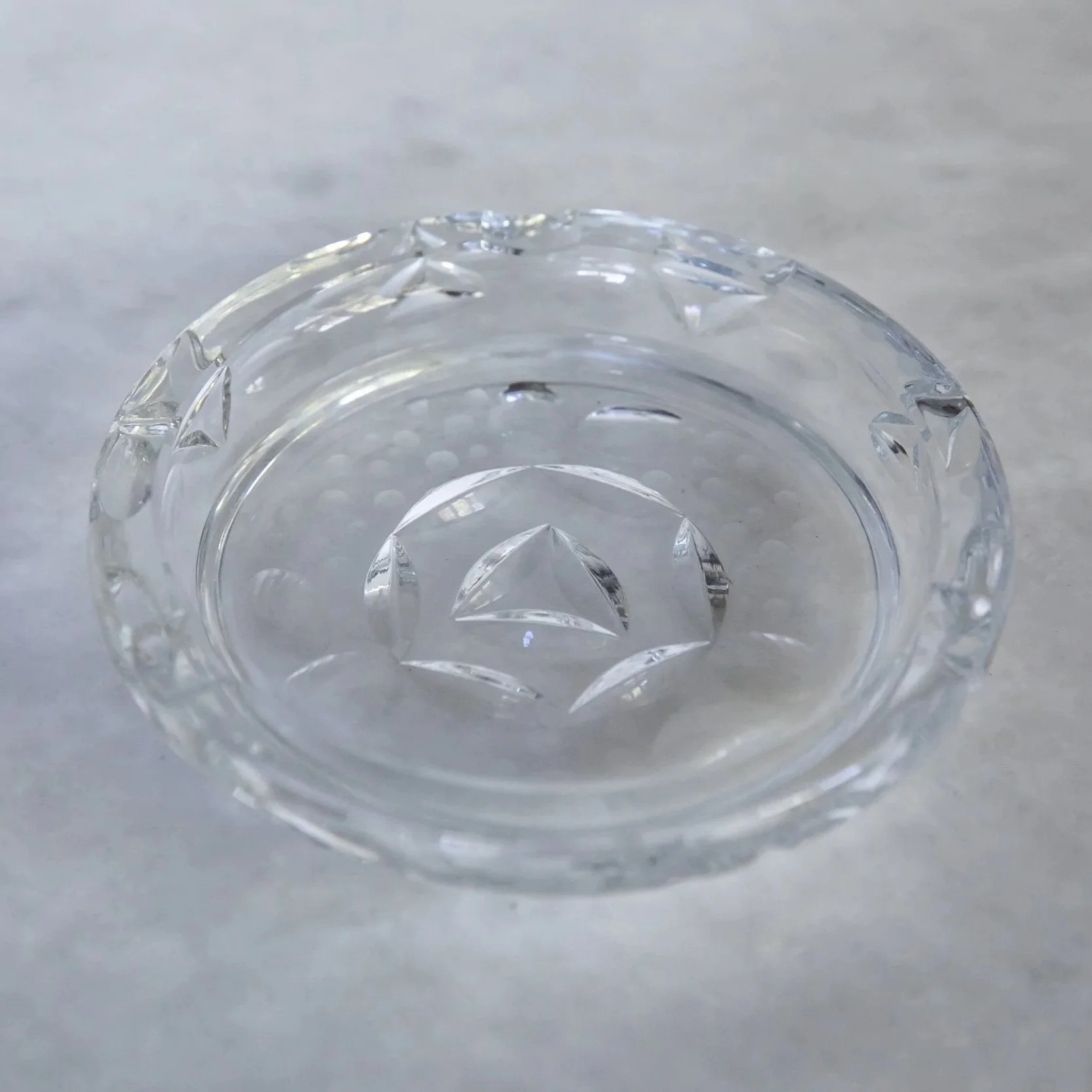 GLASS ASHTRAY OR TRINKET DISH