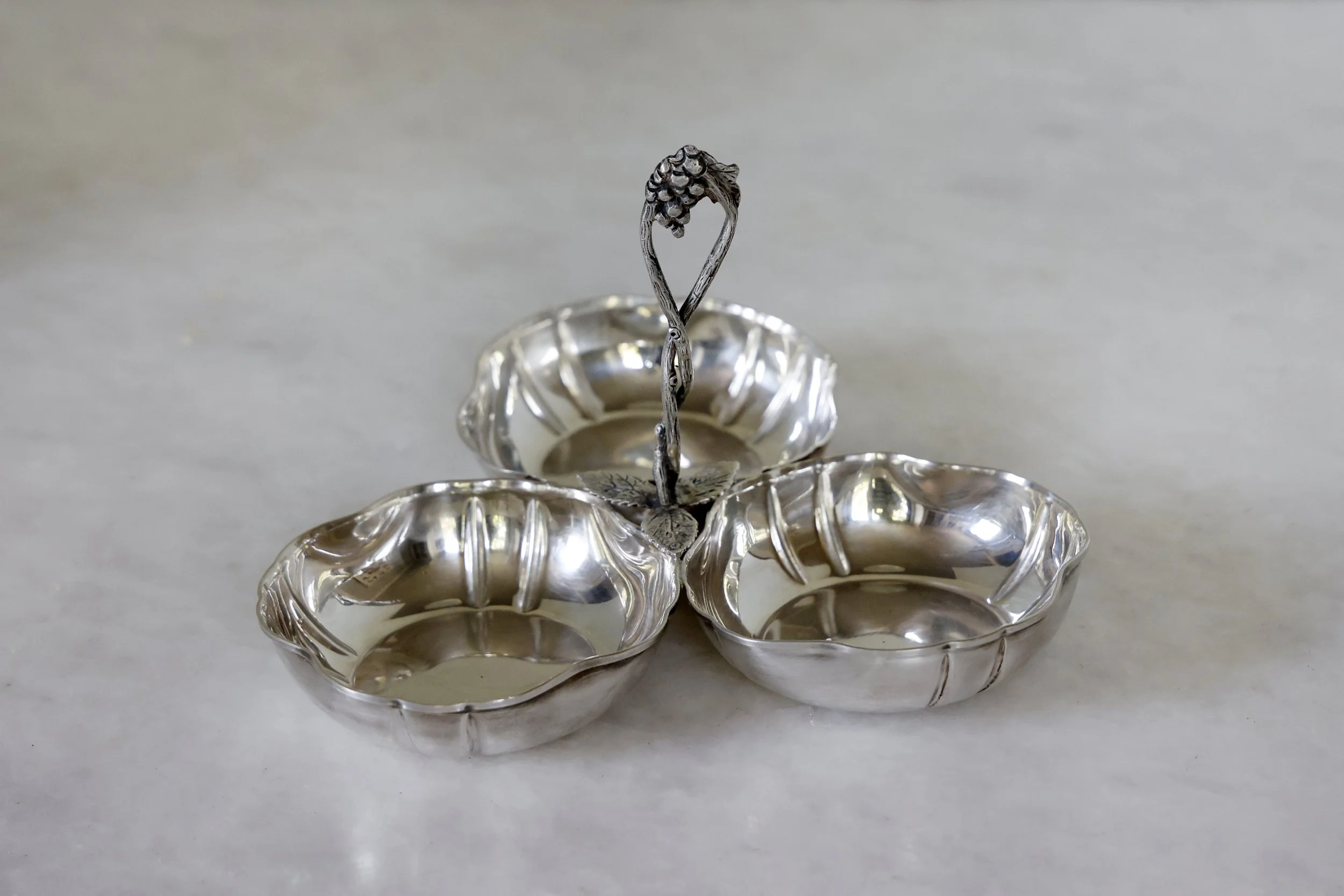 SILVERPLATE NUT BOWL TRIO 