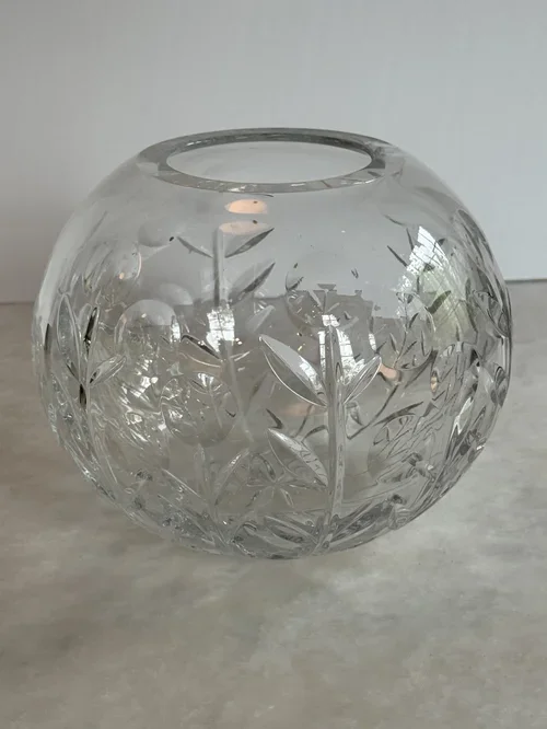 VINTAGE ROSE ETCHED VASE