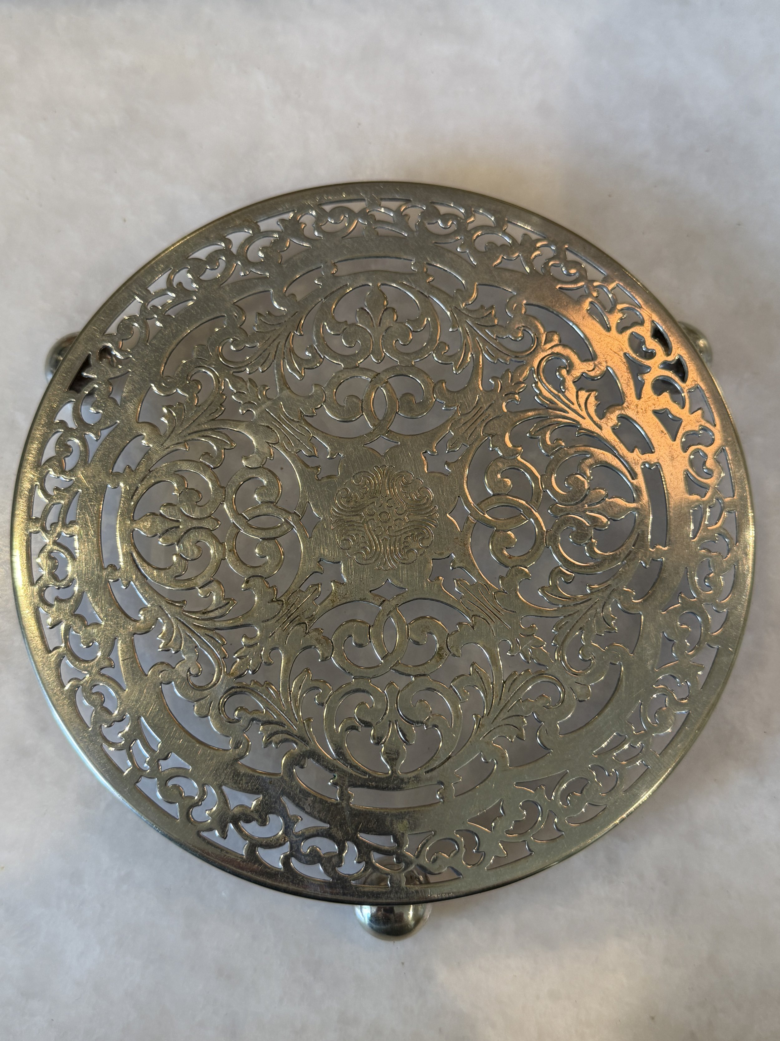 VINTAGE SILVERPLATE TRIVET 