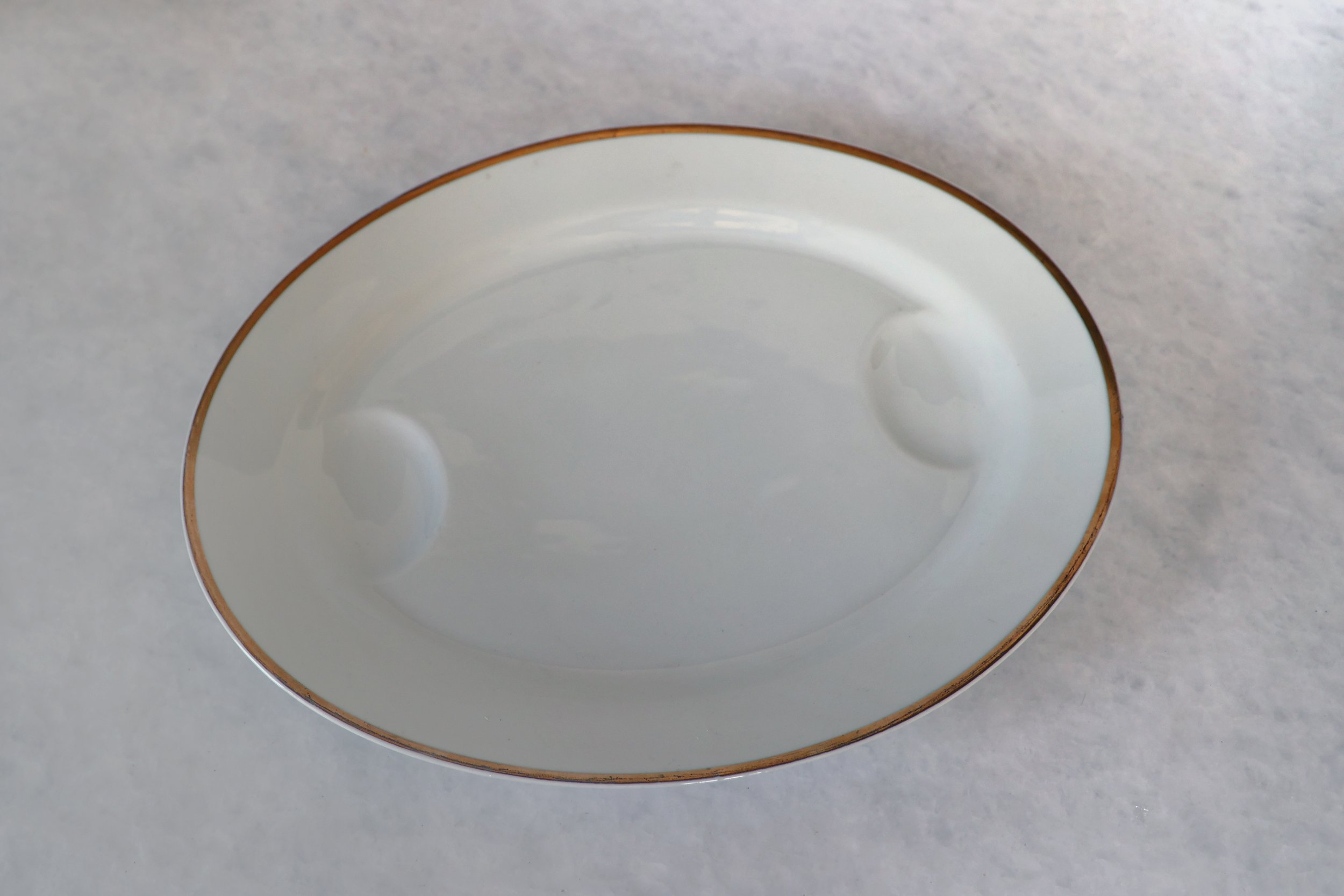 HAVILAND LIMOGES WHITE PLATTER WITH GOLD RIM 