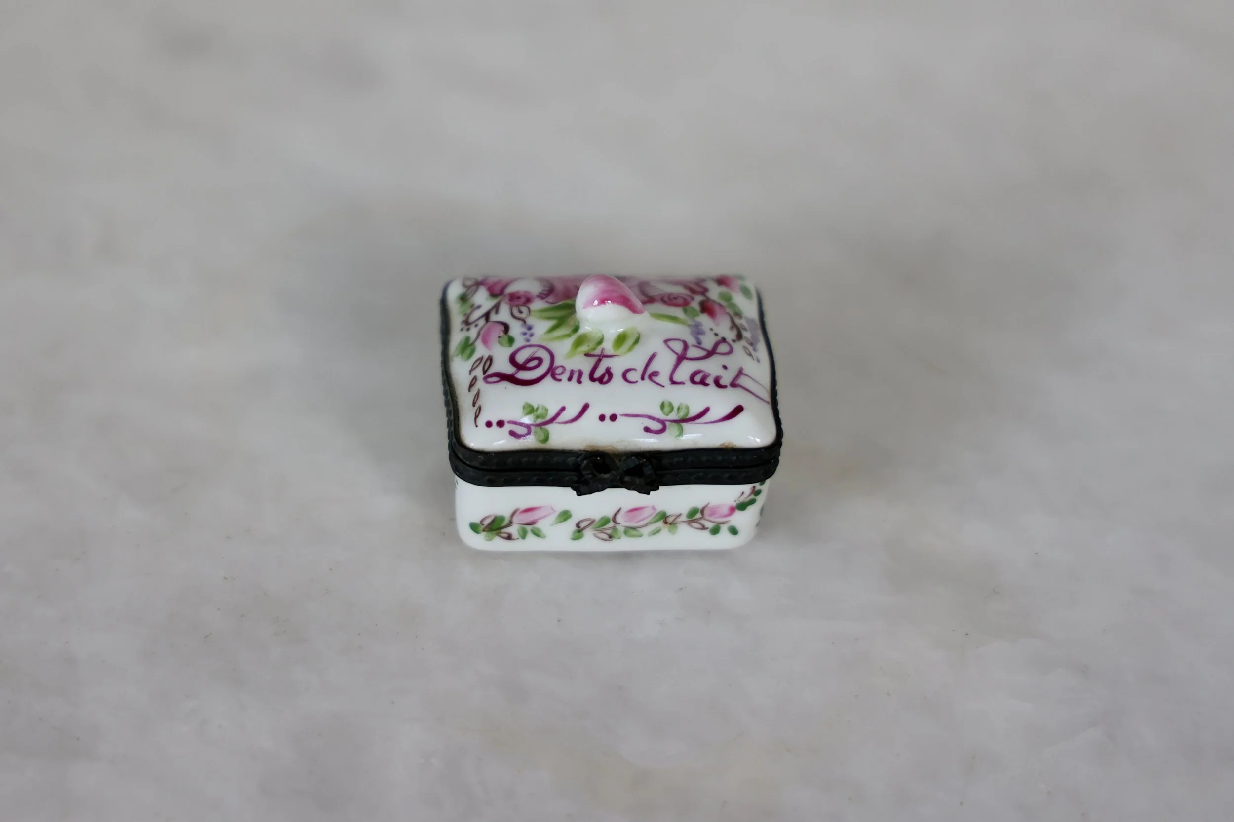 VINTAGE LIMOGES "TOOTH FAIRY" TRINKET BOX