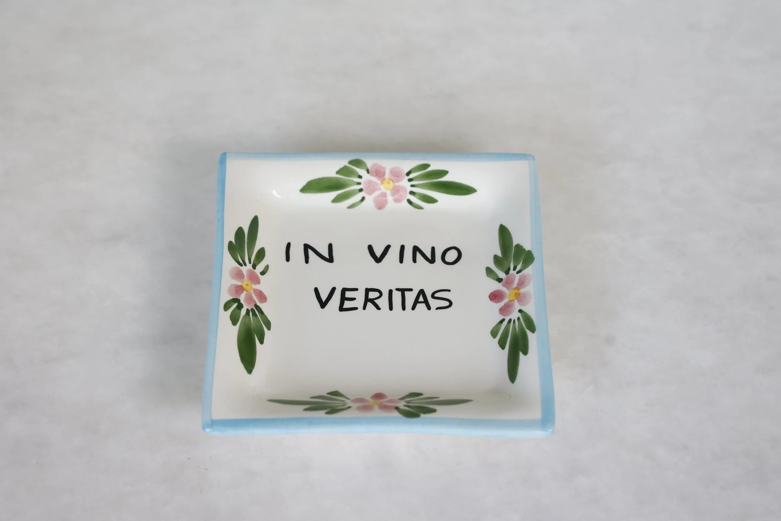 VINTAGE "IN WINE THERE IS TRUTH" TRAY 