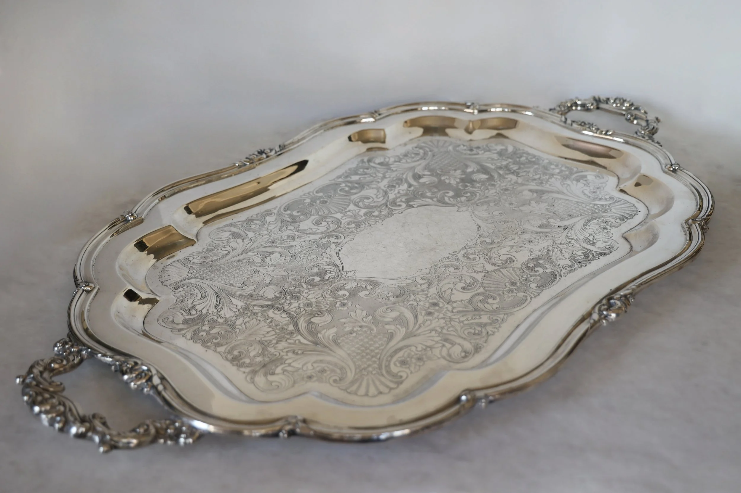 VINTAGE ONEIDA HEIRLOOM PANTRY BUTLER'S TRAY 