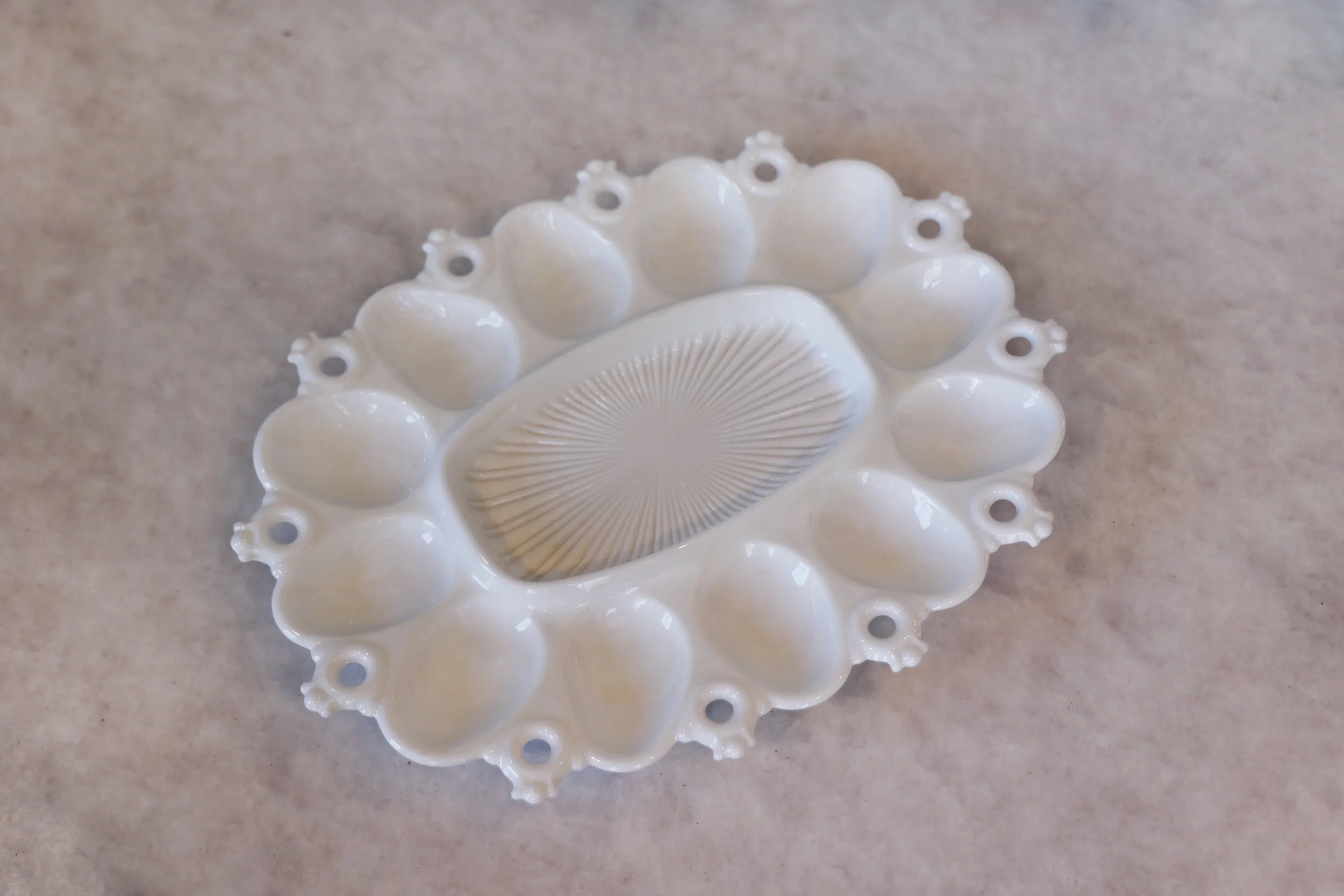 VINTAGE MILK GLASS DEVILED EGG PLATE