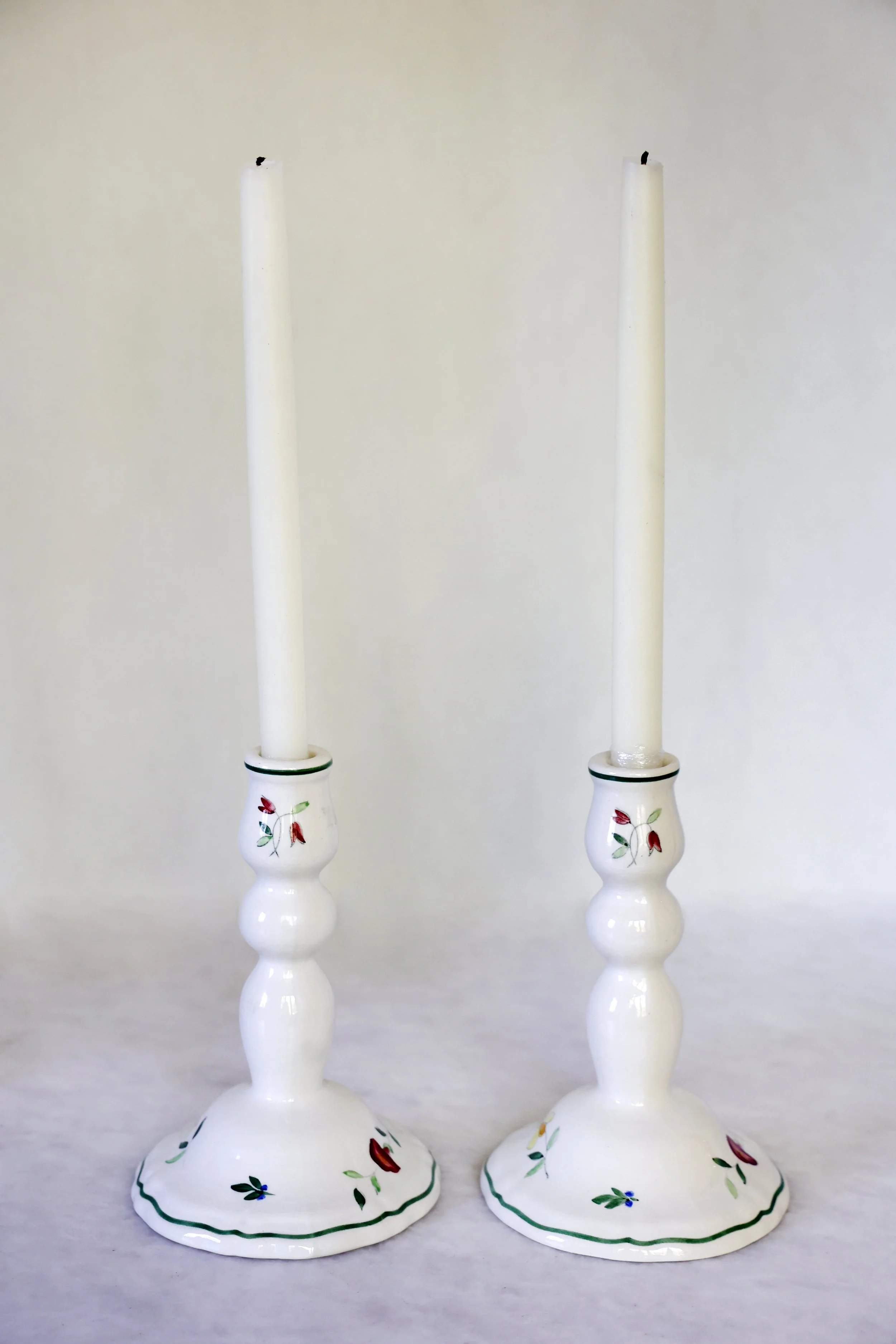 VINTAGE FRENCH FLORAL CANDLESTICK HOLDERS