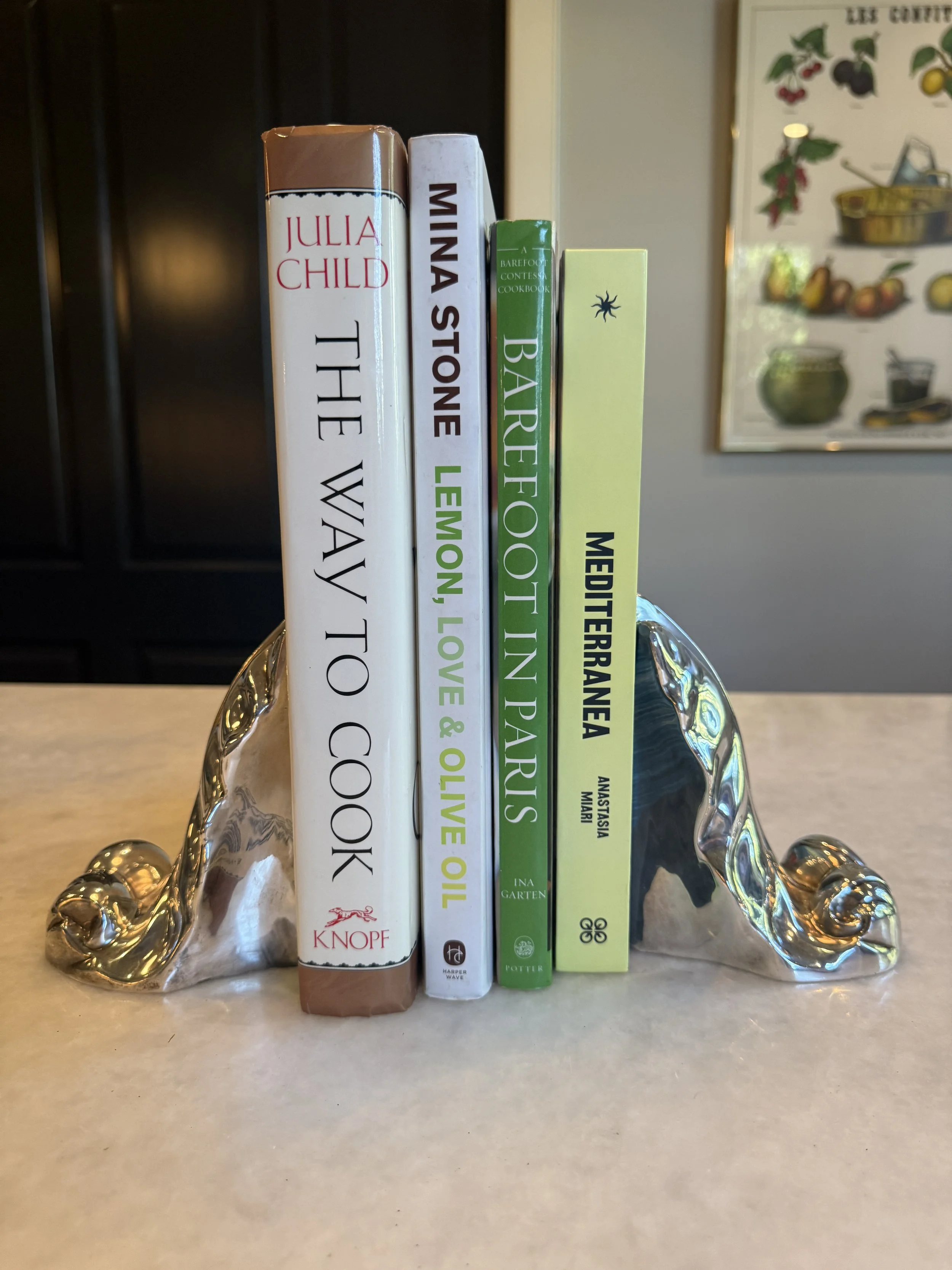 VINTAGE BOOKENDS