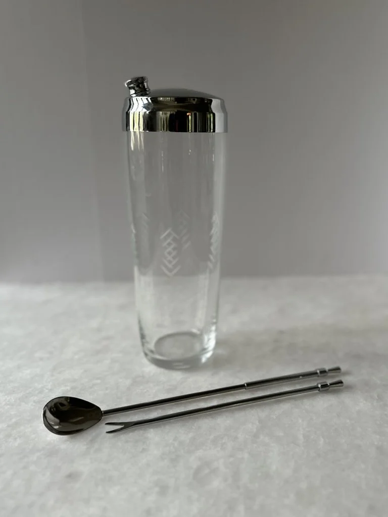 VINTAGE MARTINI SHAKER WITH TOOLS