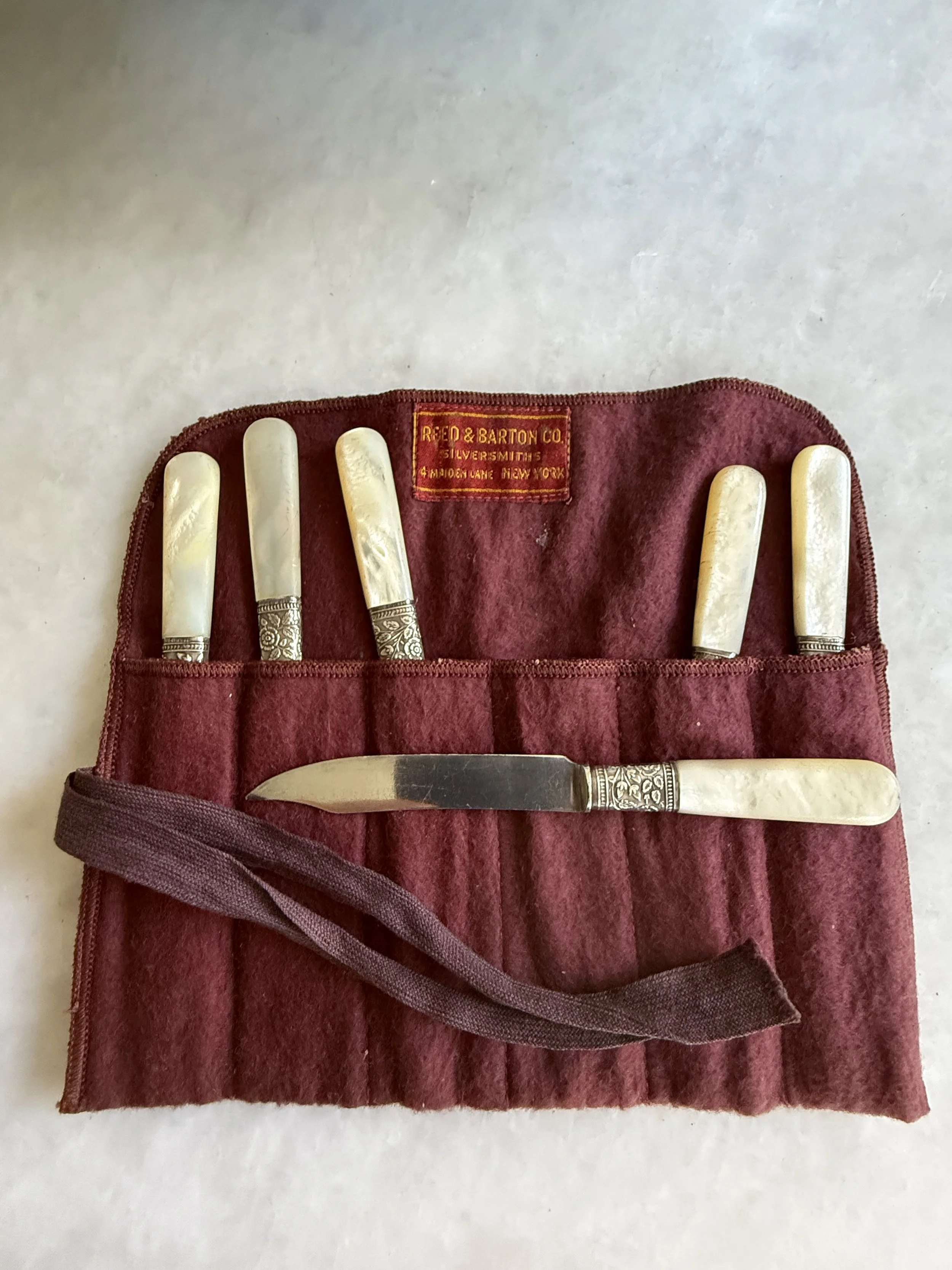 VINTAGE REED & BARTON STERLING HANDLE FRUIT KNIVES - SET OF 6 