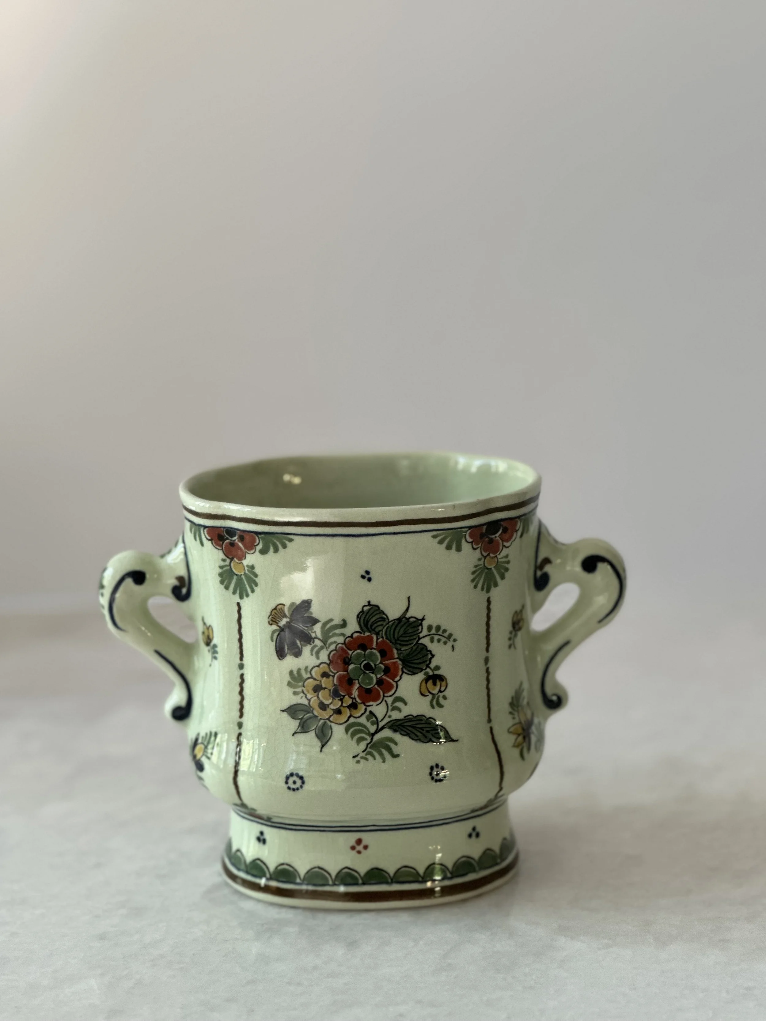 VINTAGE DELFT CACHEPOT 