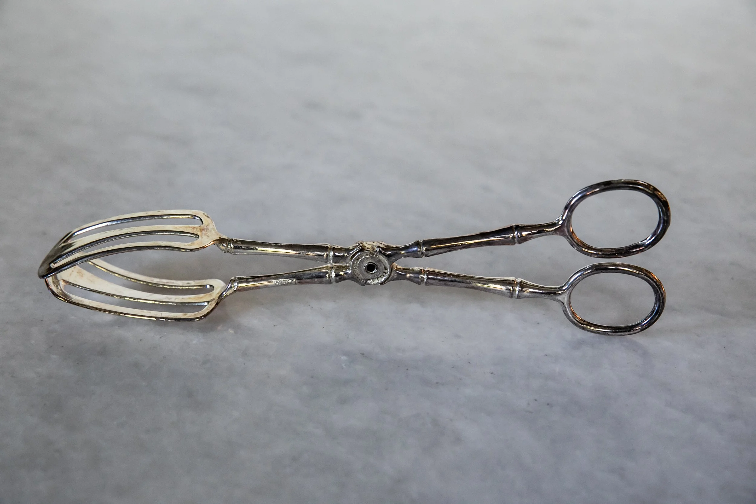 VINTAGE TONGS