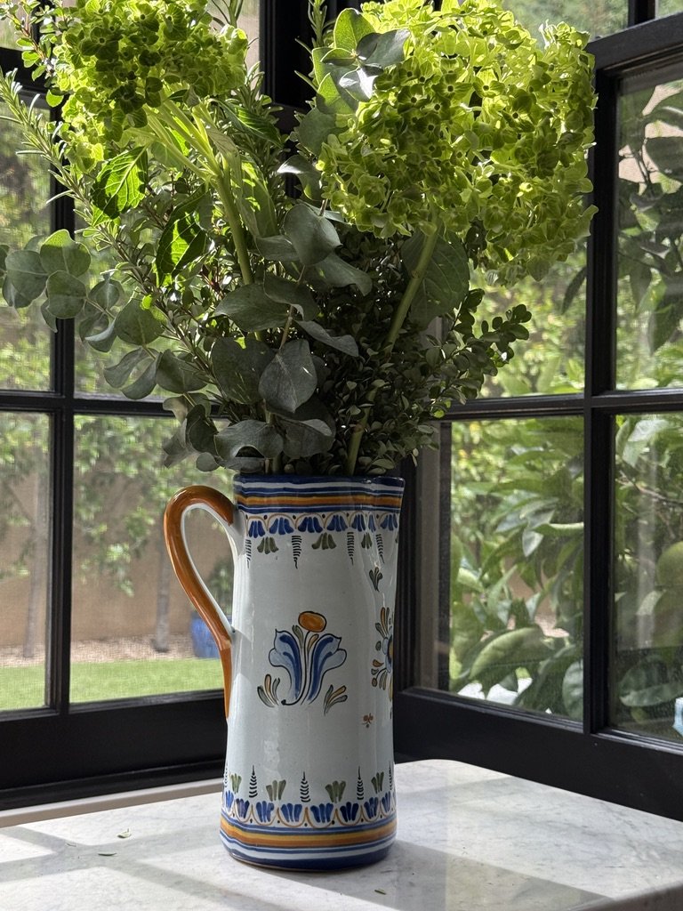 HANDPAINTED ITALIAN PORCELAIN VASE 