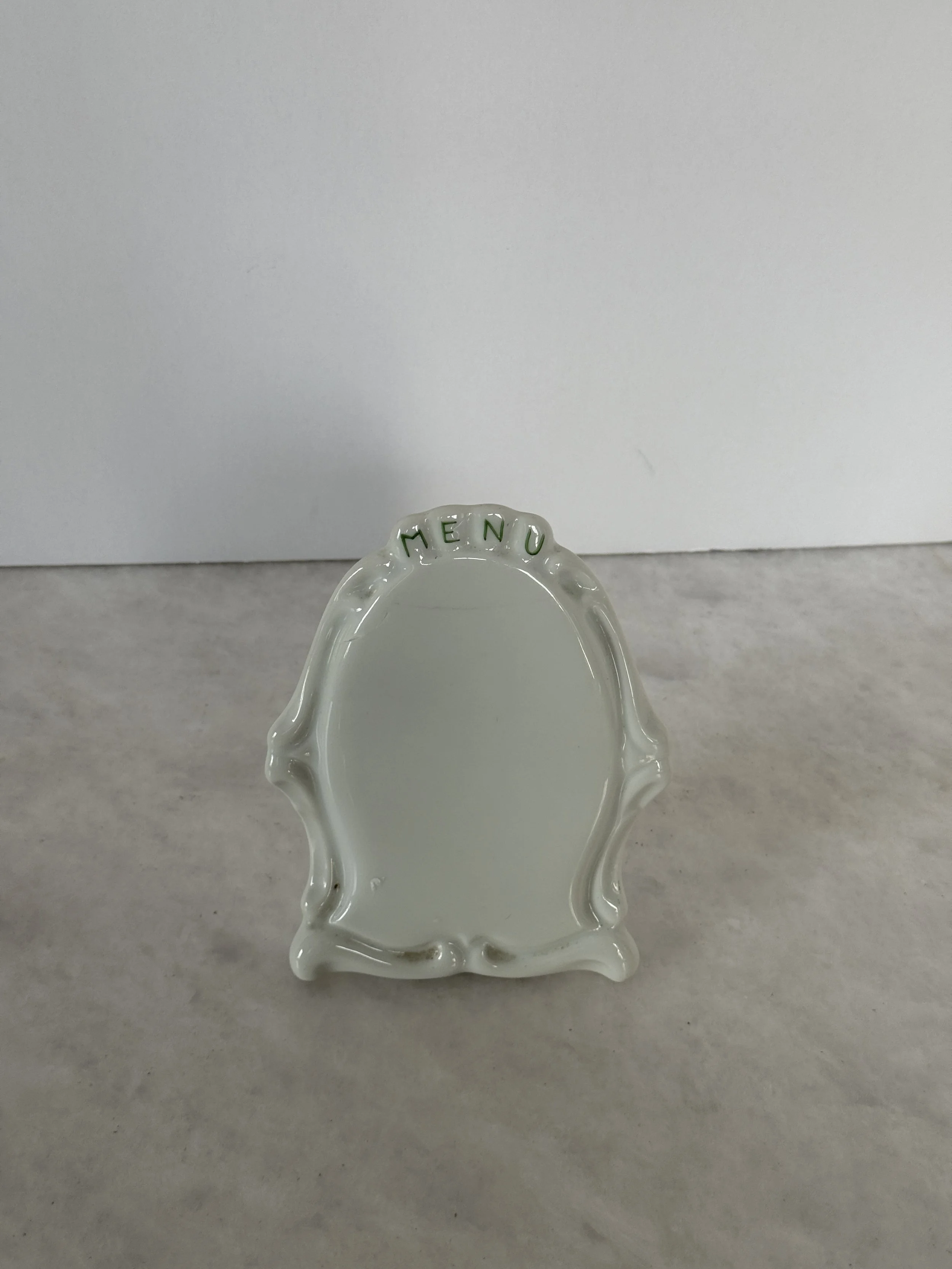  LA MALLE MENU PORCELAIN STAND 
