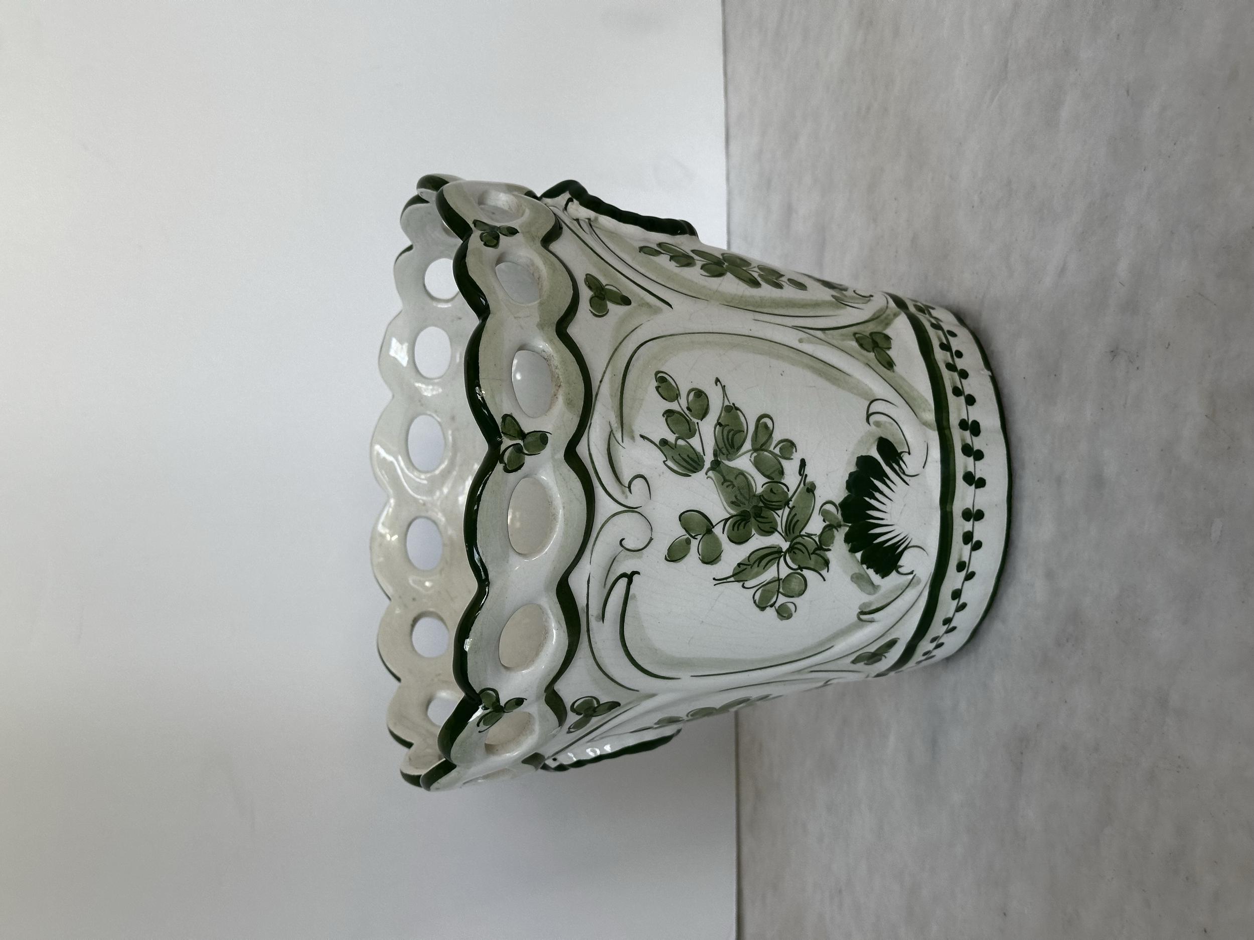 VINTAGE CACHEPOT HANDPAINTED - SOLD 