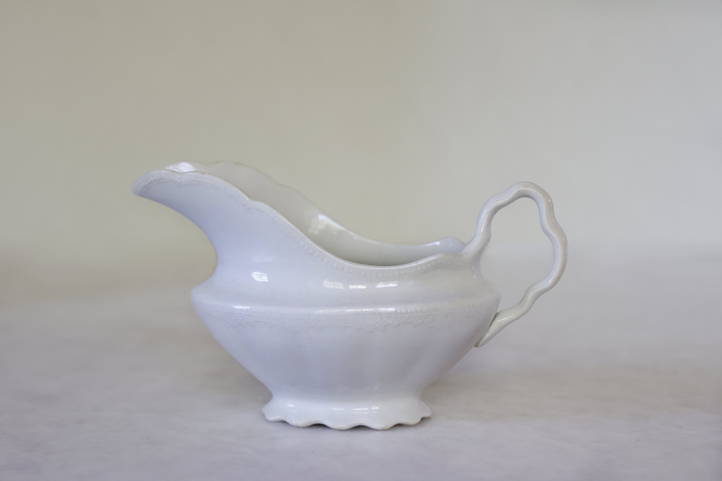 GRAVY BOAT