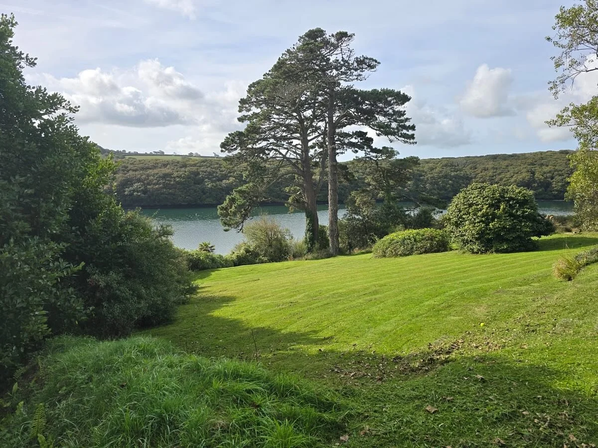 Tom was down by the river today, taming the lawns and tidying the grounds. 🌿✂️

Can&rsquo;t say he minded too much though&hellip; when the views are this good, it hardly feels like work. Cornwall really does spoil us sometimes. ☀️🌊