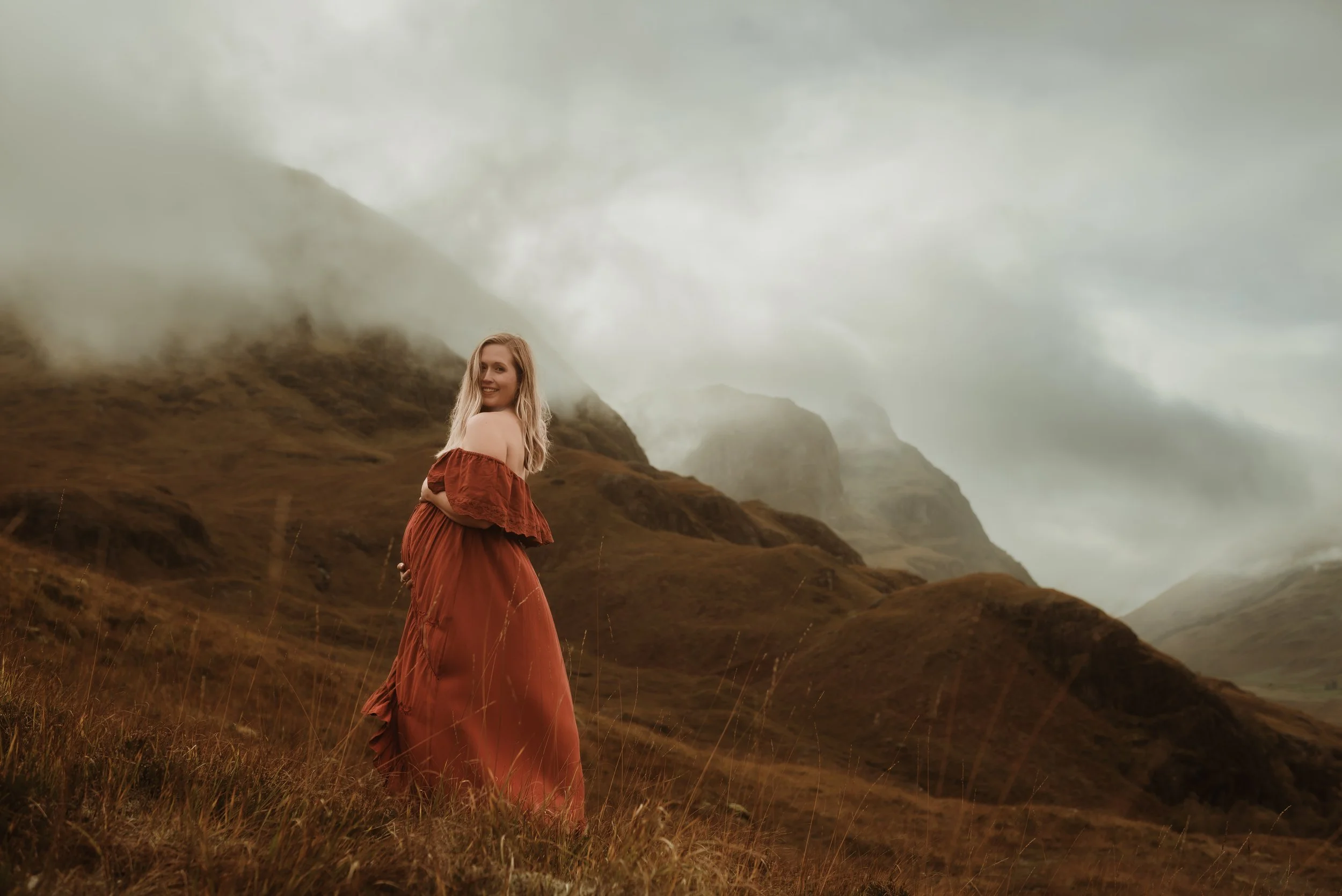 An Adventure Maternity Photoshoot in Glencoe, Scotland