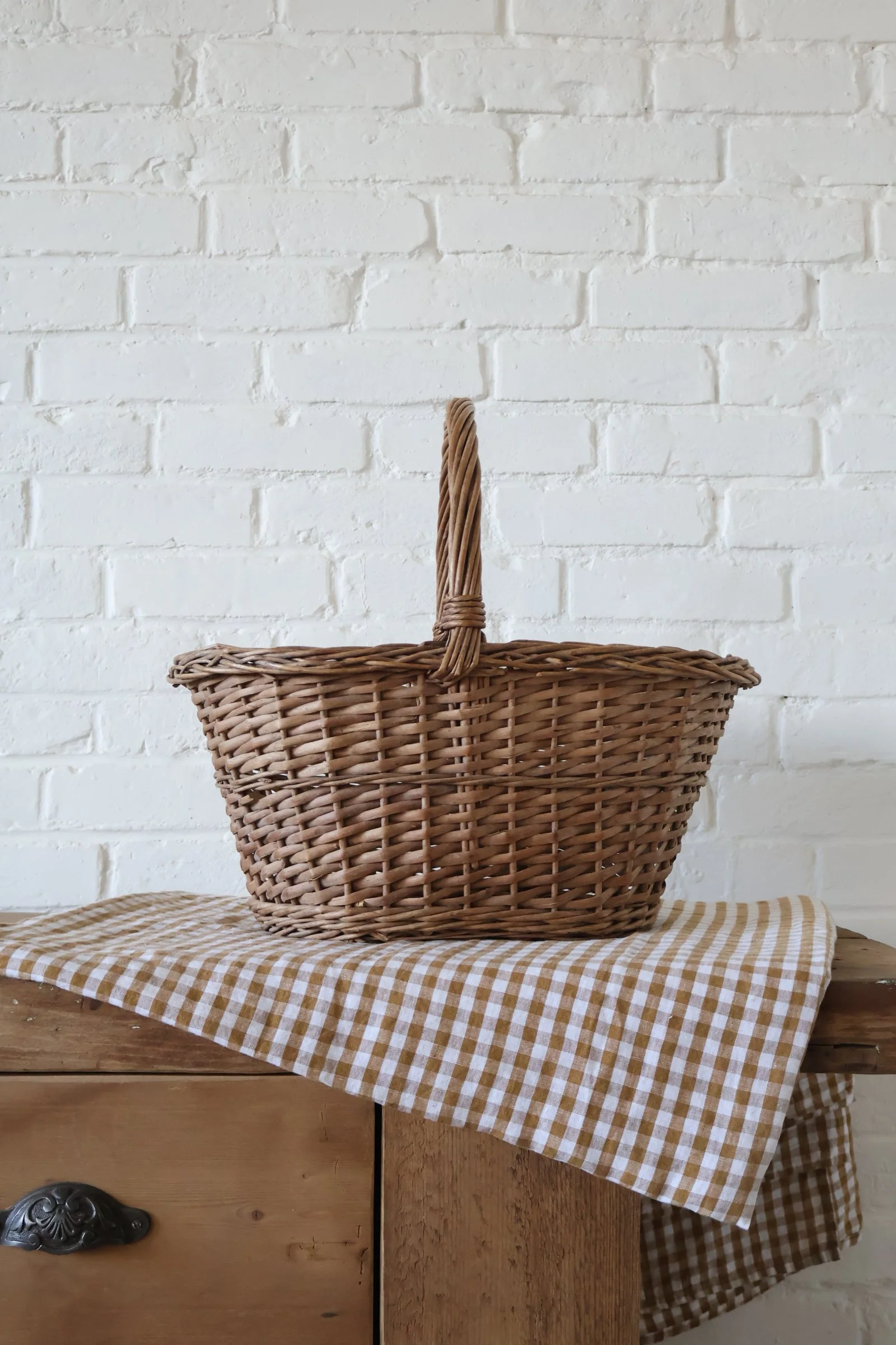 Panier en osier avec anse