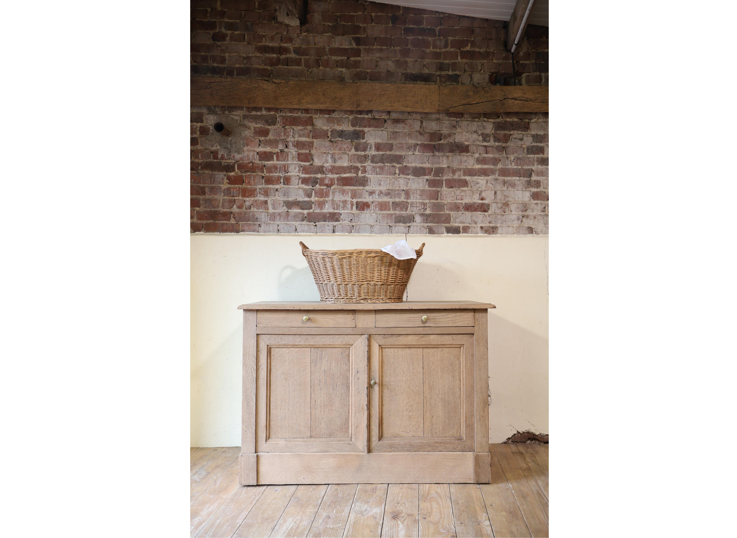 Buffet en chêne massif