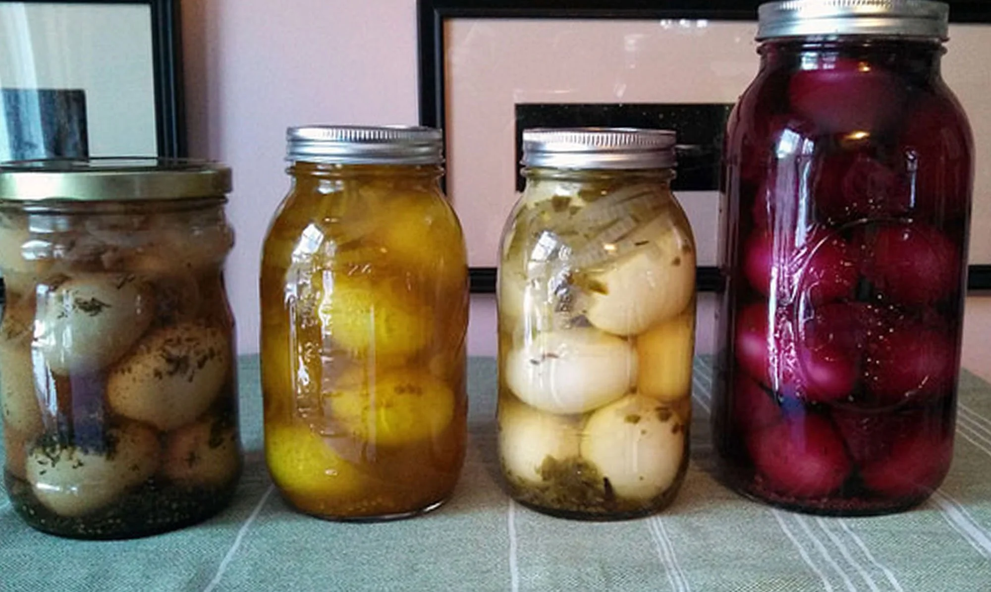 pickled-eggs.jpg
