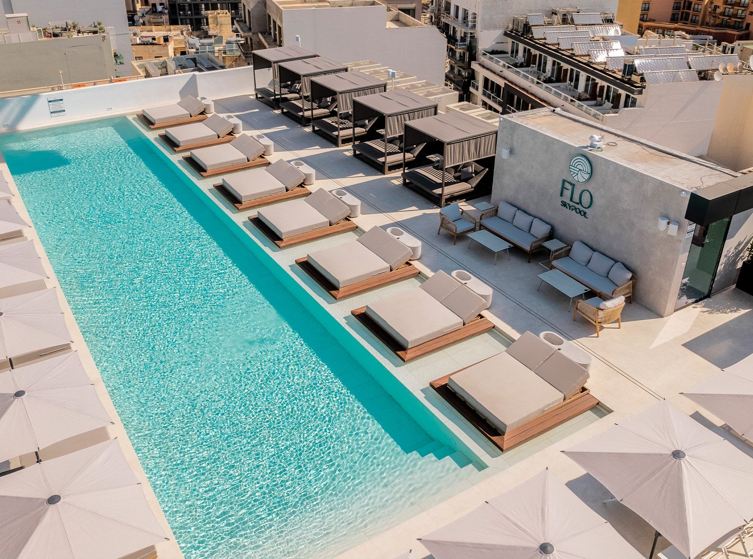 Before pool party au rooftop flo skypool