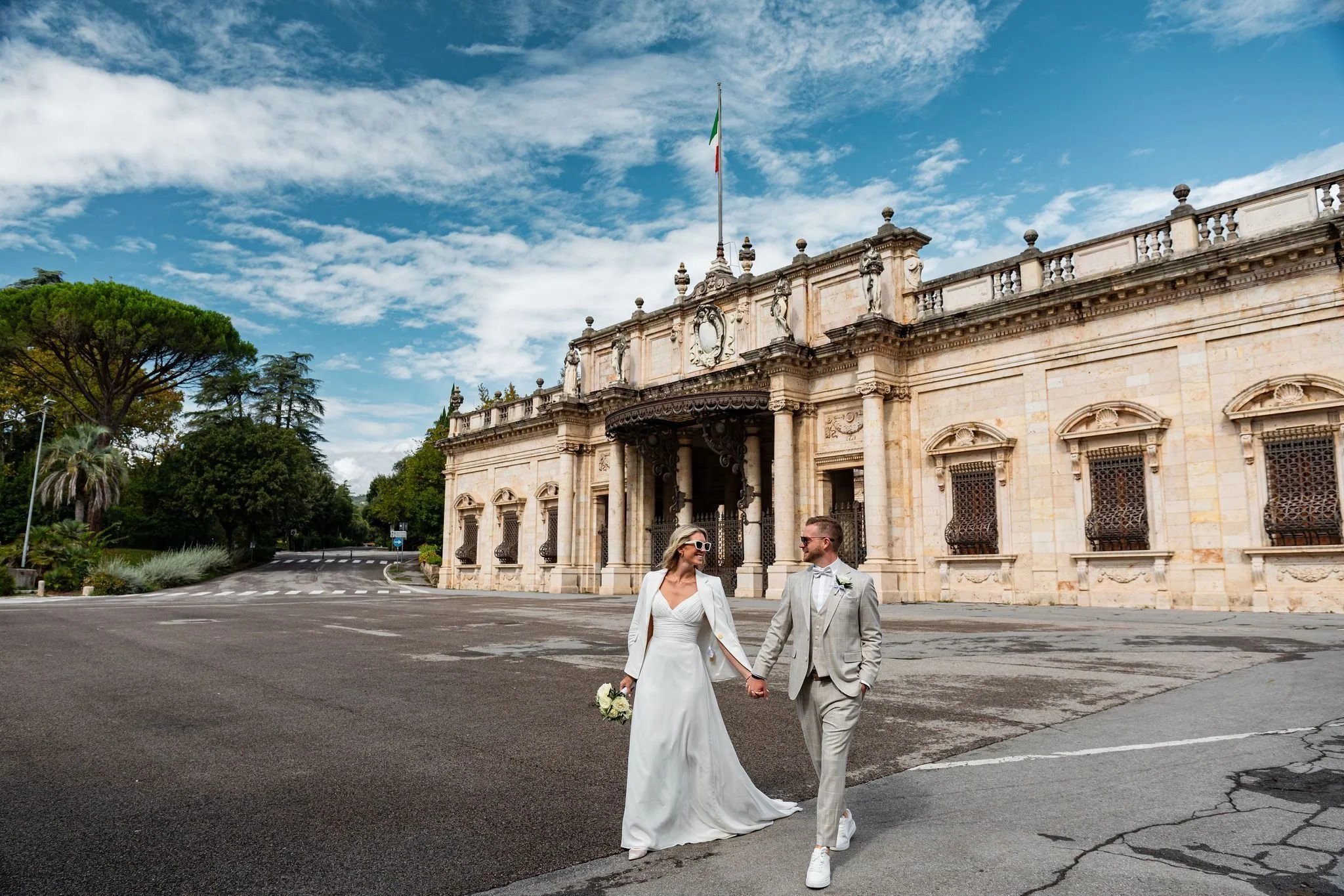 Love Comes Home: A Heartfelt Wedding at Their Family’s Tuscan Villa