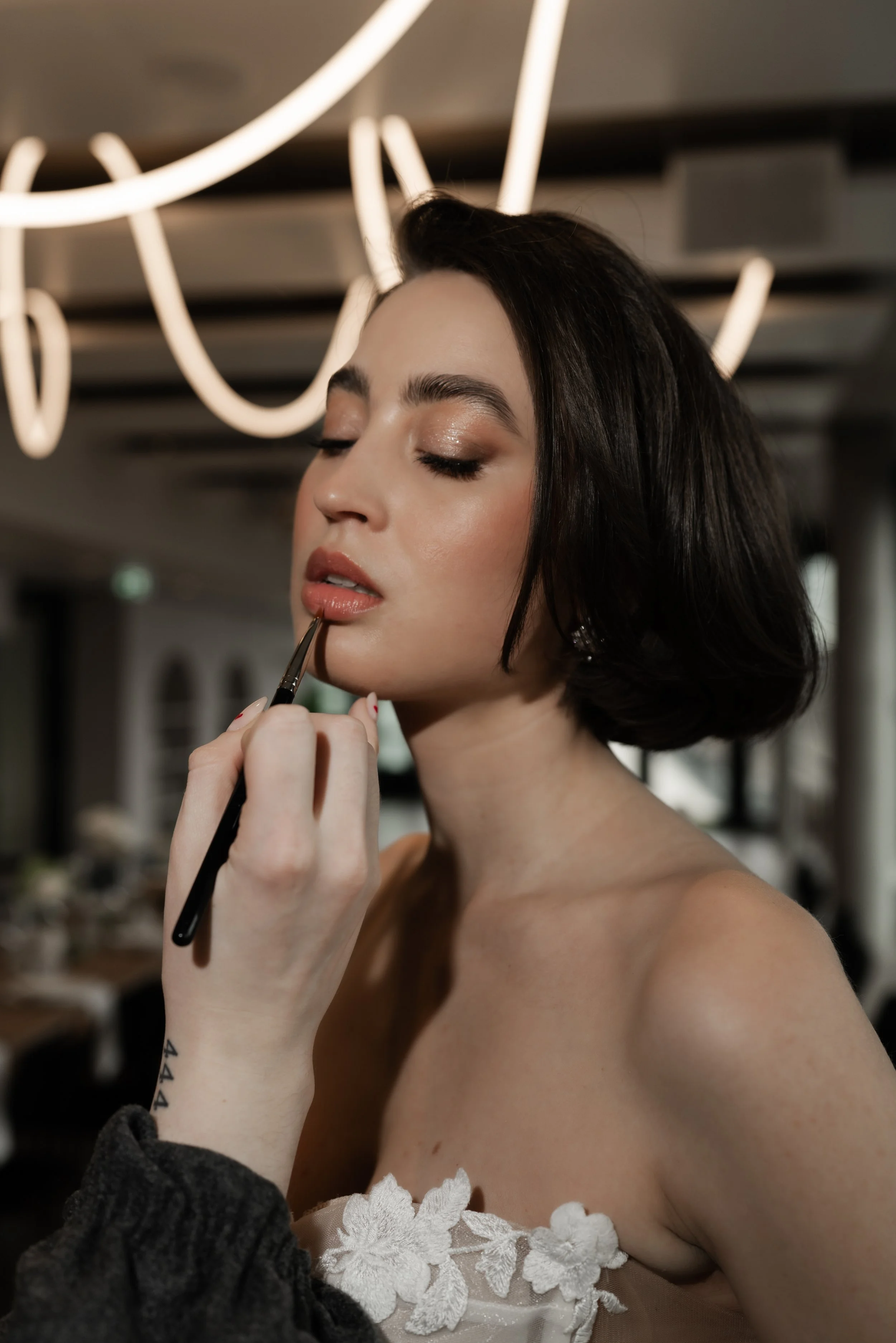 modernes brautstyling wiesbaden mainz frankfurt bad homburg makeupartist morrhof burg schwarzenstein klostergut besselich schlosshotel kronberg paris