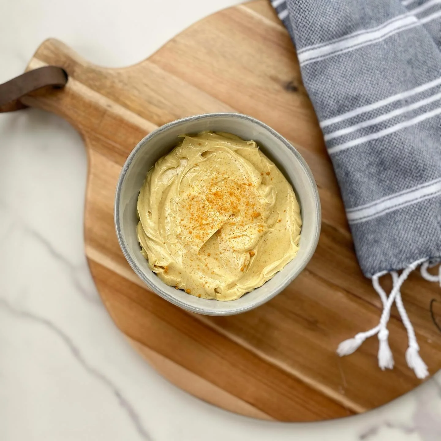 Our Golden Honey Better is ONLY available this weekend at @gruverfarms! This butter spread is inspired by the cozy flavors of a golden milk latte, its rich honey swirled with cinnamon, a touch of turmeric, and the creamiest butter.
The perfect touch 