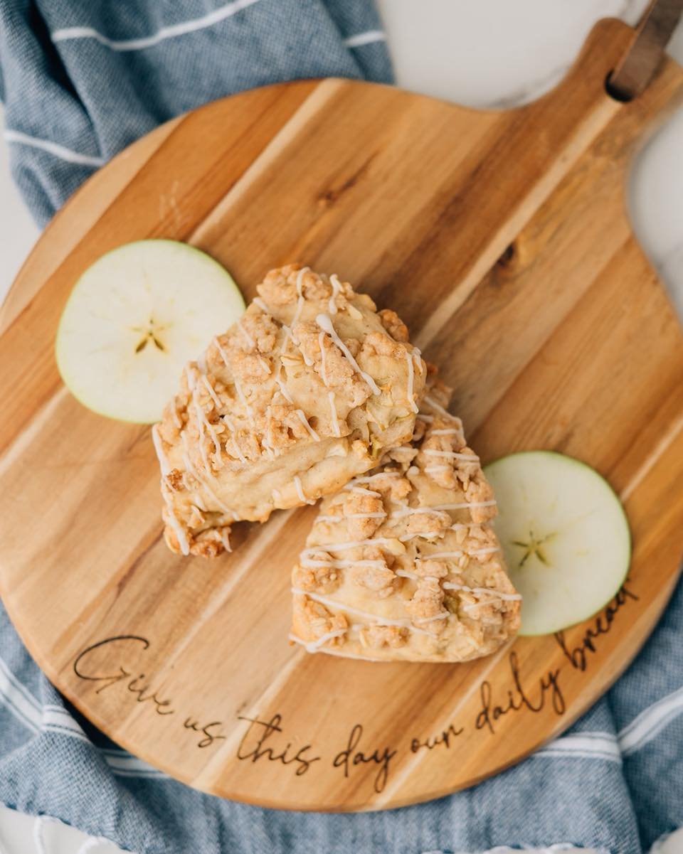 Irish Apple Streusel Scones

Tender, buttery scones folded with tart Granny Smith apples for that perfect sweet-meets-bright bite. Warm cinnamon and nutmeg run through the dough, while a traditional Irish-style streusel topping bakes into a golden, l