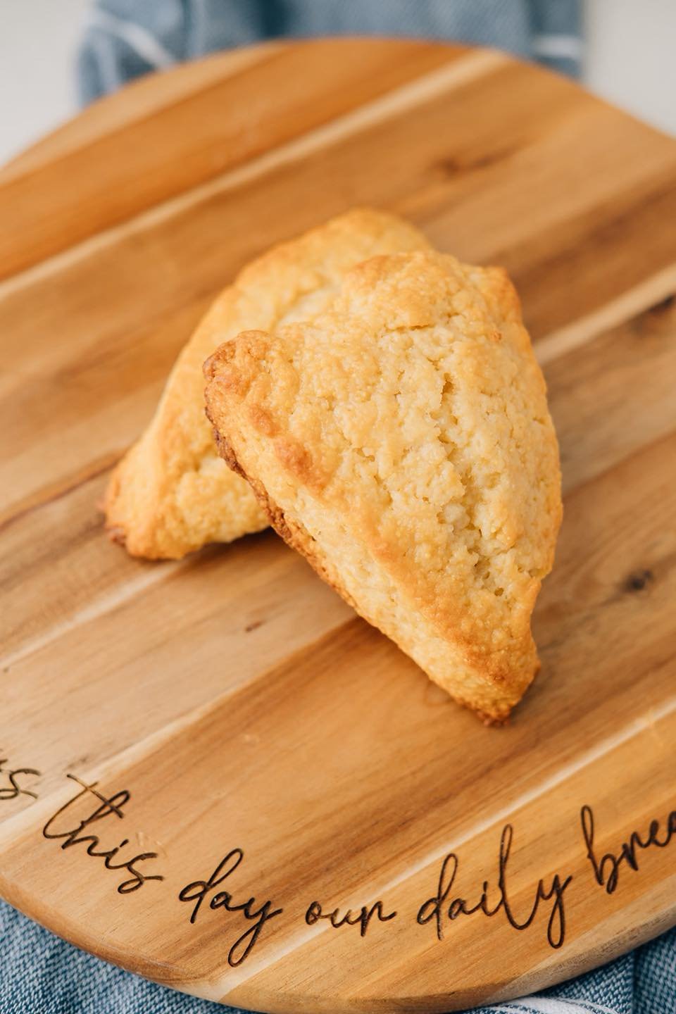 Honey Cornbread Scones

Made with fine yellow cornmeal and a touch of honey for that classic cornbread flavor in every bite. Buttery, tender, and finished with a warm honey glaze that melts into every crack and crumb. Just the right balance of sweet 