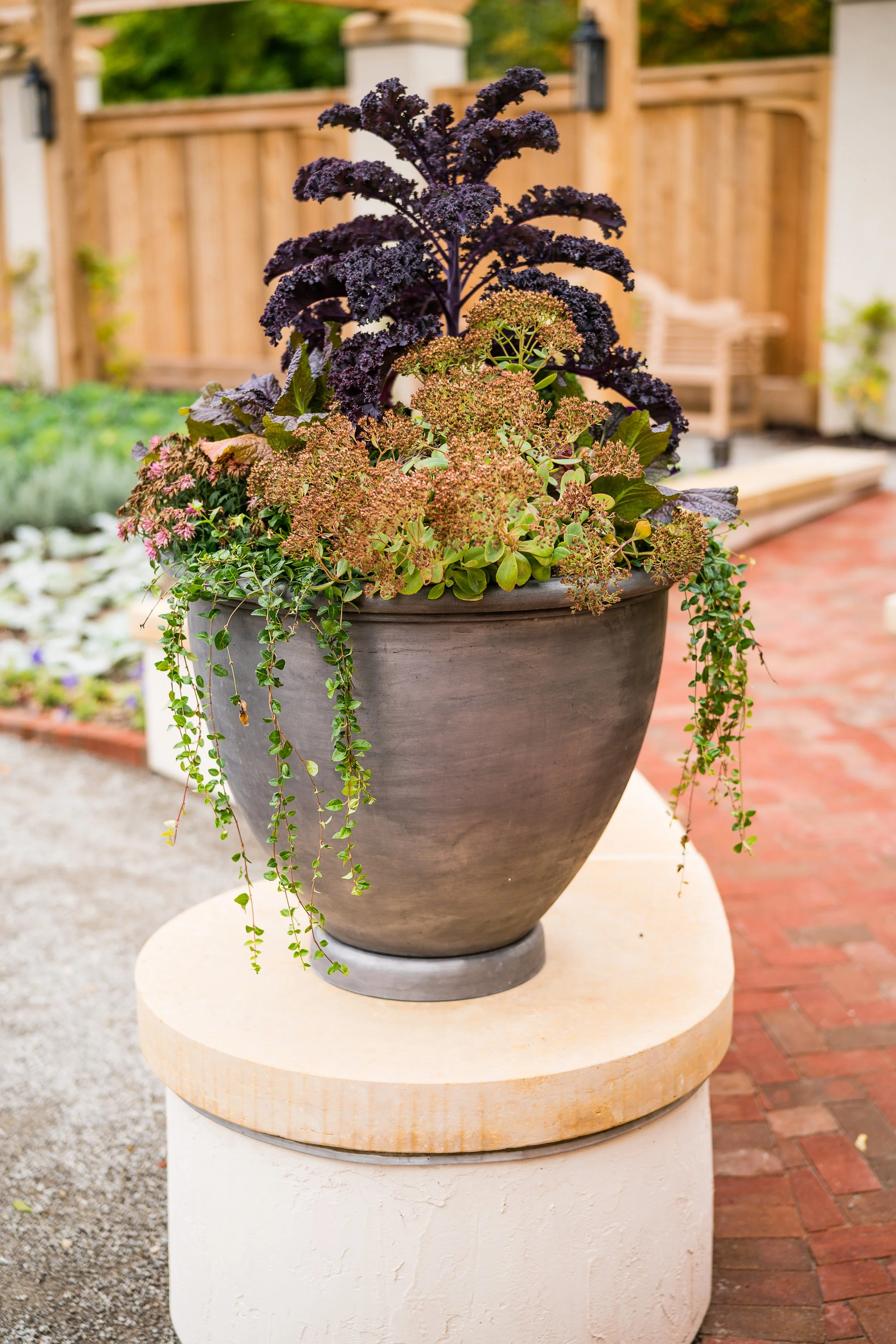 small planter urn 