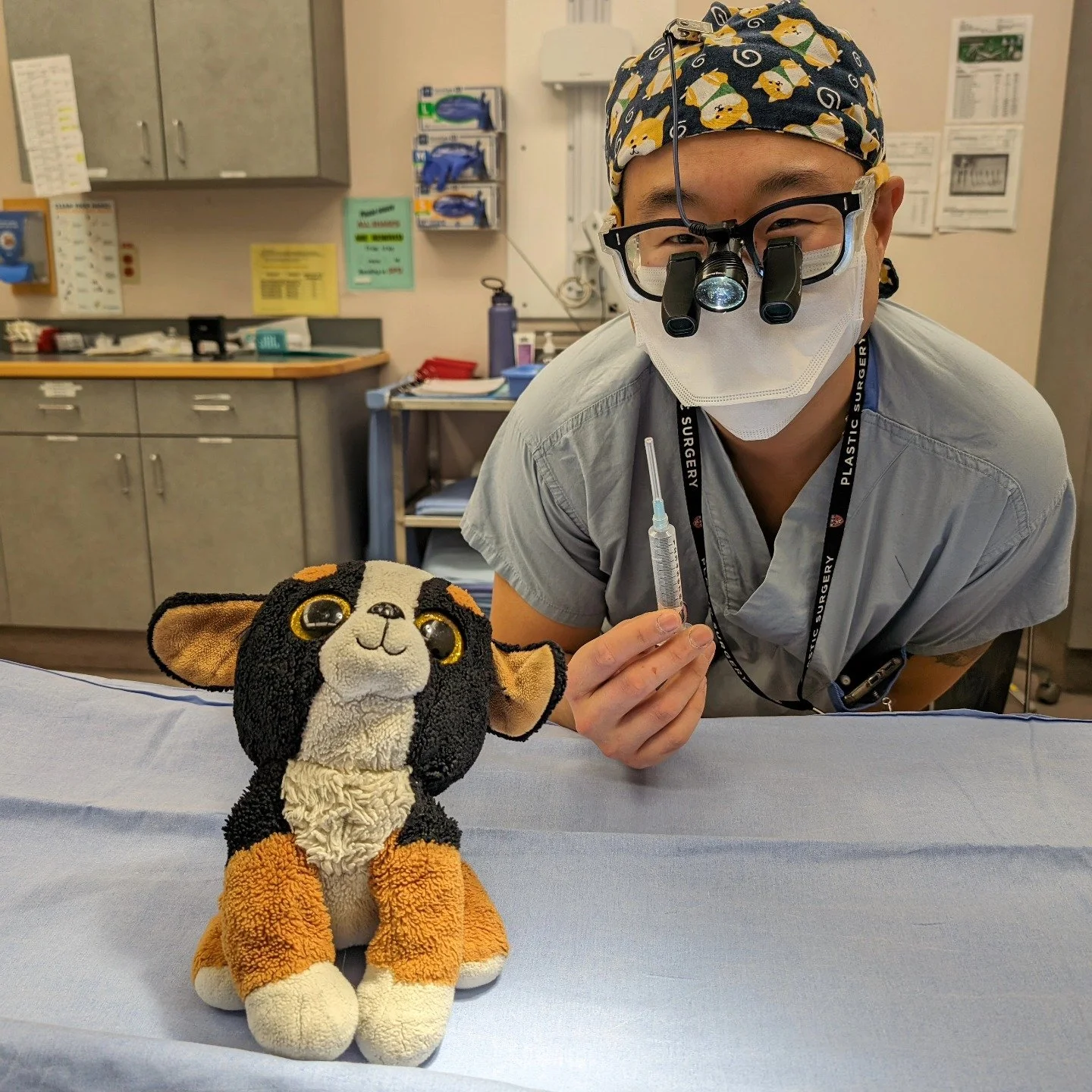 Fridays minor procedures is one my favourite days of the week, making people and even kids feel at ease, despite the little needle prick... #lovemyjob #plasticsurgery