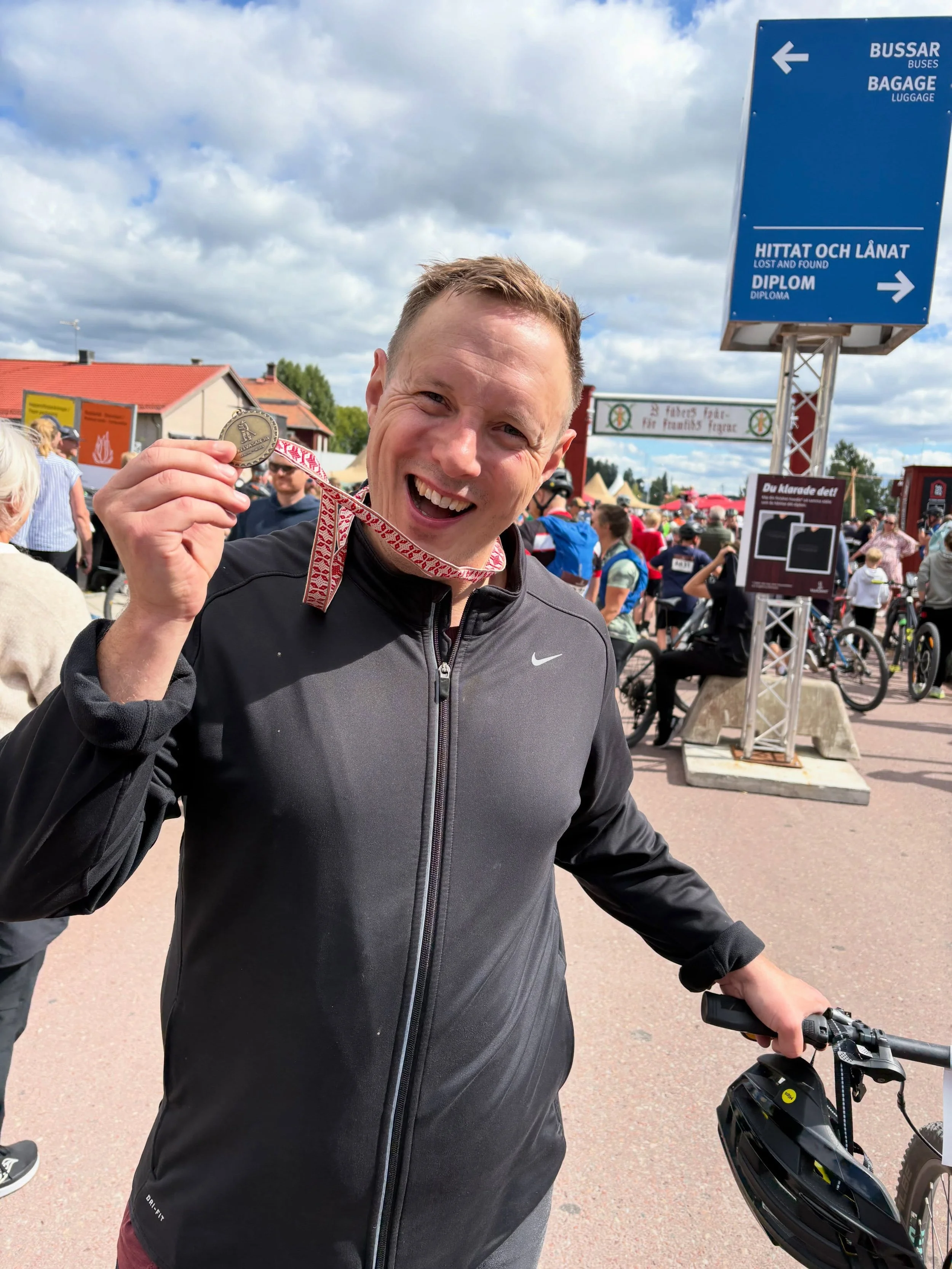 Vasaloppet by bike. That was a fun ride. Also managed to squeeze in some swims in the wonderous Siljan and some writing with a view of Dalarna and beyond.