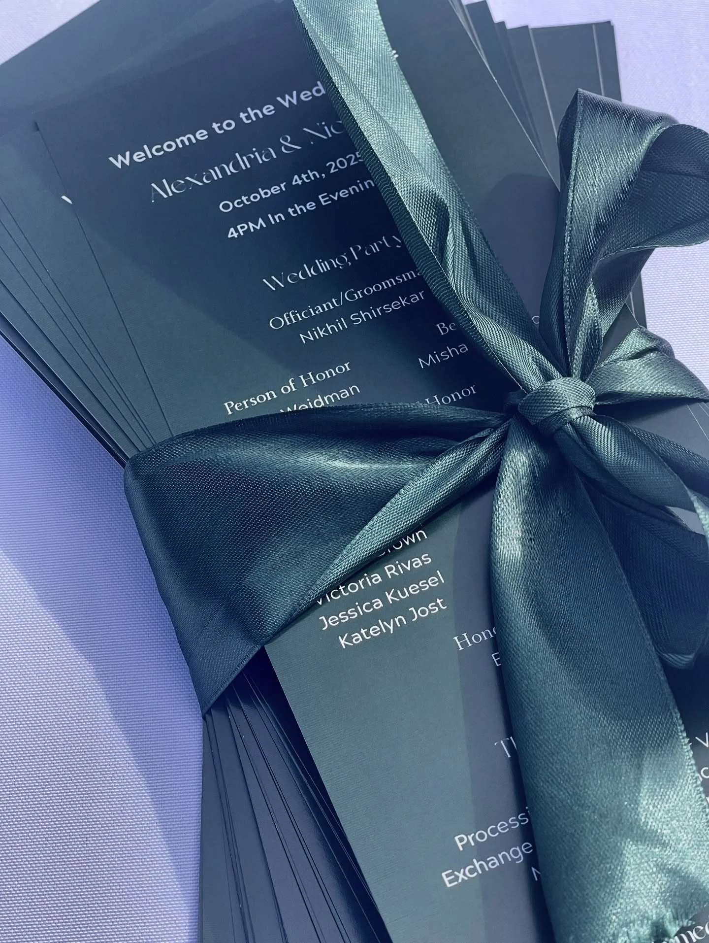 Tied up with love 💌✨

The details tell the story. For Alexandria &amp; Nick&rsquo;s celebration, their stationery was as thoughtful as the day itself &mdash; tied in ribbon, filled with love, and designed to welcome guests into the vineyard with ele