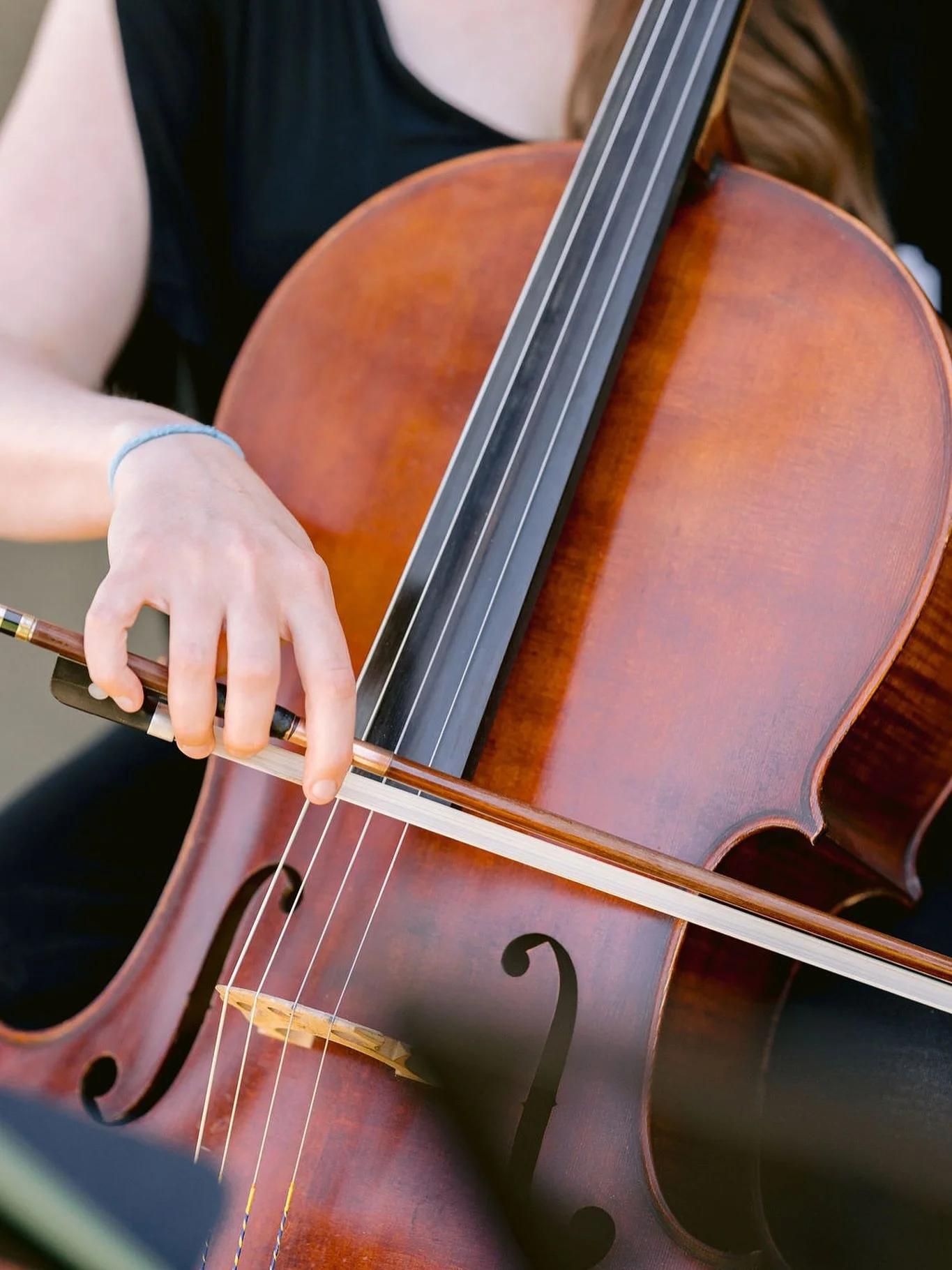 The Appalachian String Duo joined us here in May &mdash; two lovely women whose music filled the vineyard in the best way. 🎻

Spring days like that don&rsquo;t last long, neither do our 2026 dates.🌸
If you&rsquo;re planning a full celebration in th