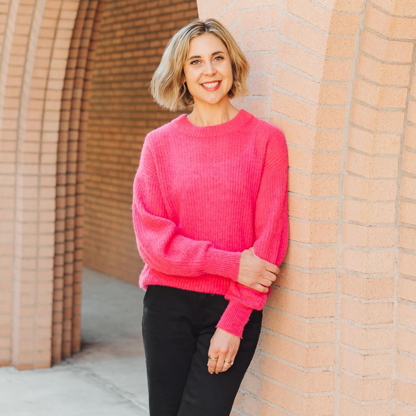 ✨Exciting news!✨ I&rsquo;m thrilled to officially announce that I&rsquo;ve joined the team at Nutrition in Recovery, founded by @drdavidwiss. More information about me and my work is below. If it resonates with you, don&rsquo;t hesitate to reach out!