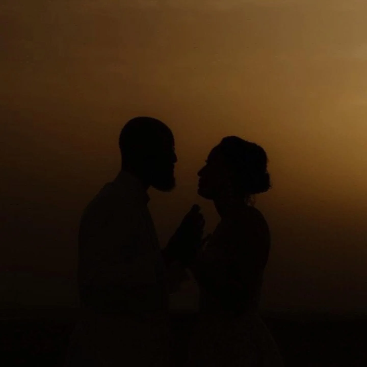 Sunrise in Agafay #vowexchange #elopmentphotographer #morocco #moroccoelopement