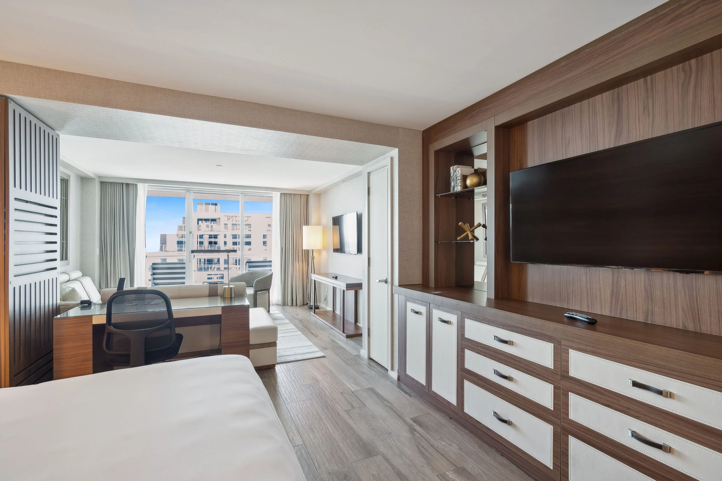 06_551-N-FORT-LAUDERDALE-BEACH-BLVD-R2211_Print copy.jpg