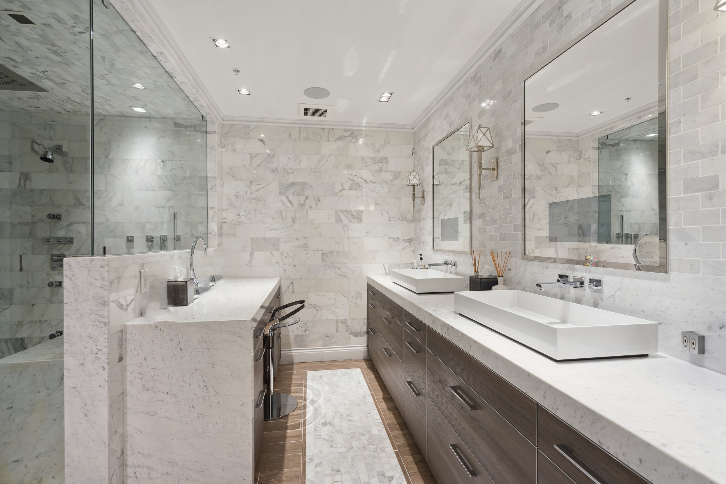 14_4100-Island-Boulevard-1102_Print copy.jpg