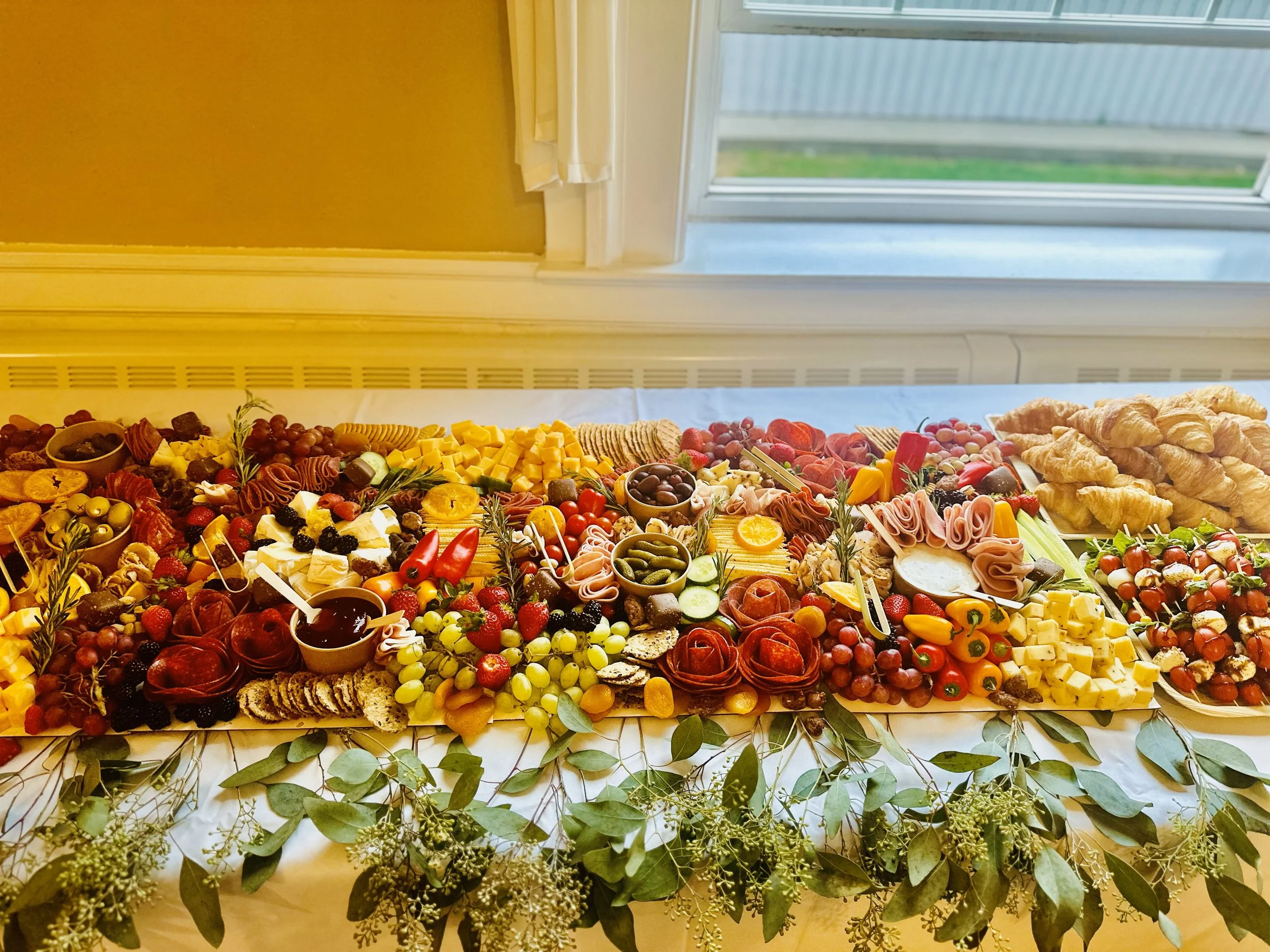 Catering | Discover Elegant Catering Solutions — Chew! Chew! All On Board!