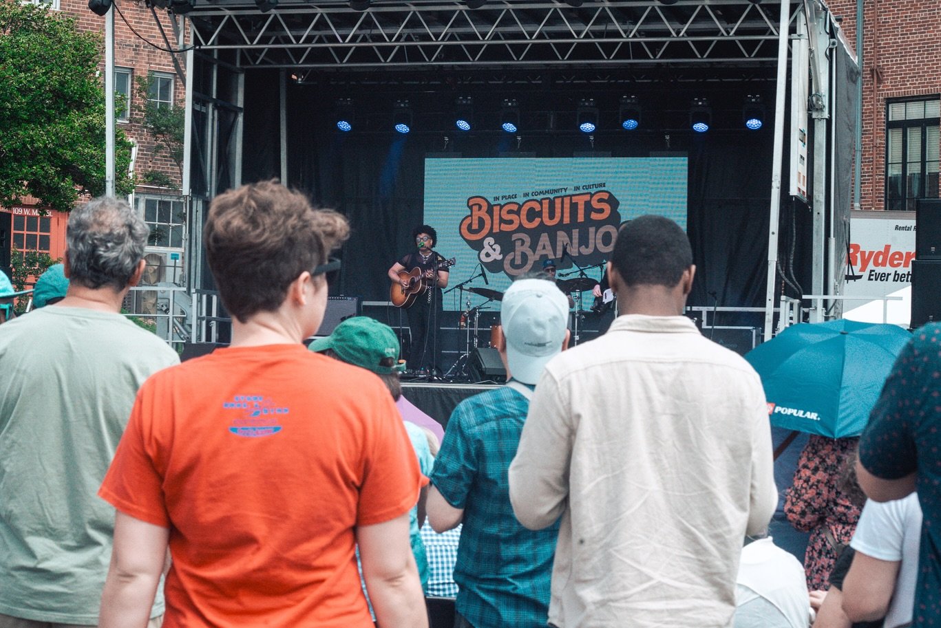 Biscuits &amp; Banjos Day 2 🪕 🩵 with @heyawesomegirls &amp; @wearecowboy - the sun stayed out for most of the day &amp; folks were eager to scoop up that first year merch! What a celebration!