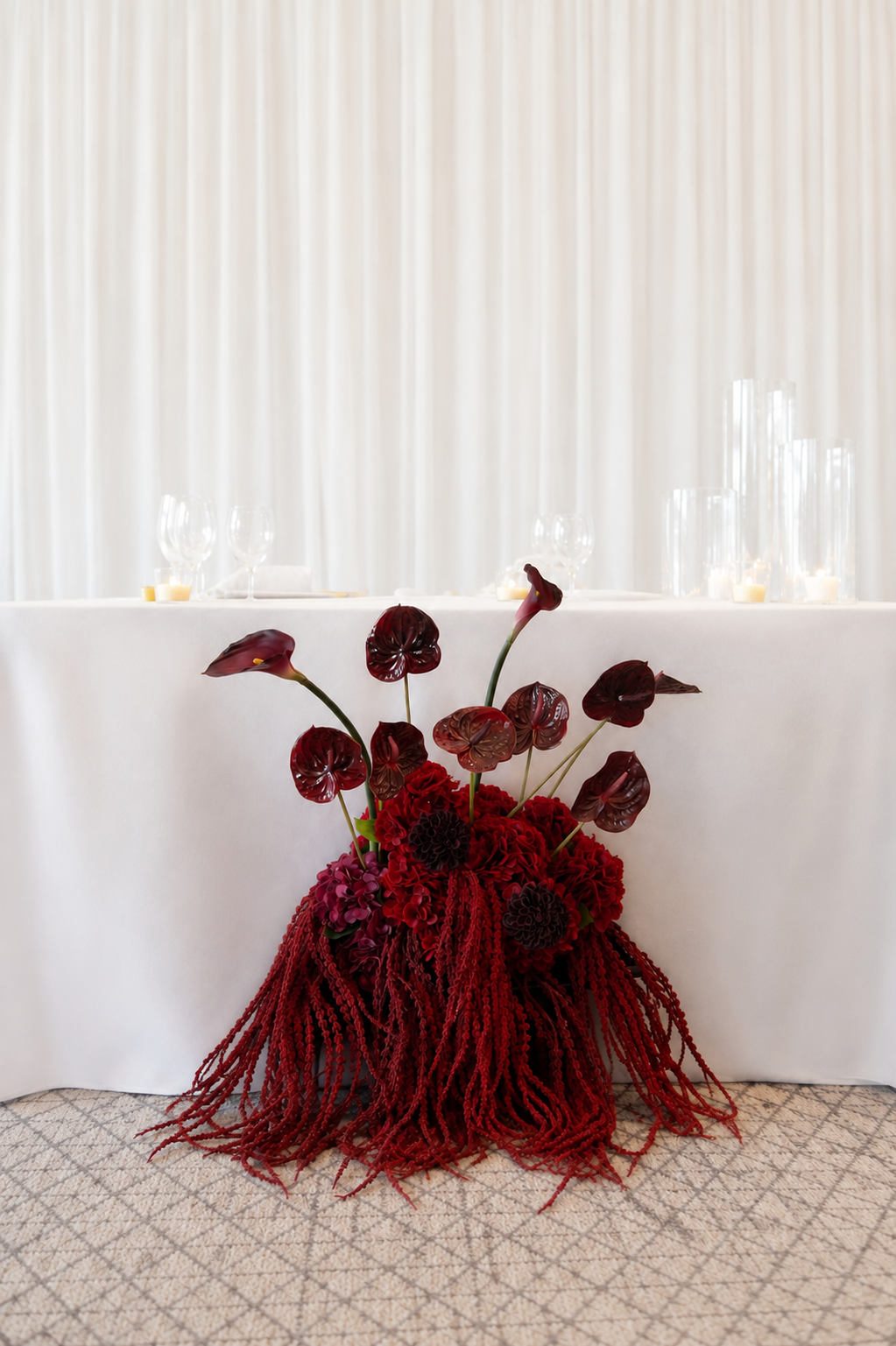 1 Sweetheart table arrangement